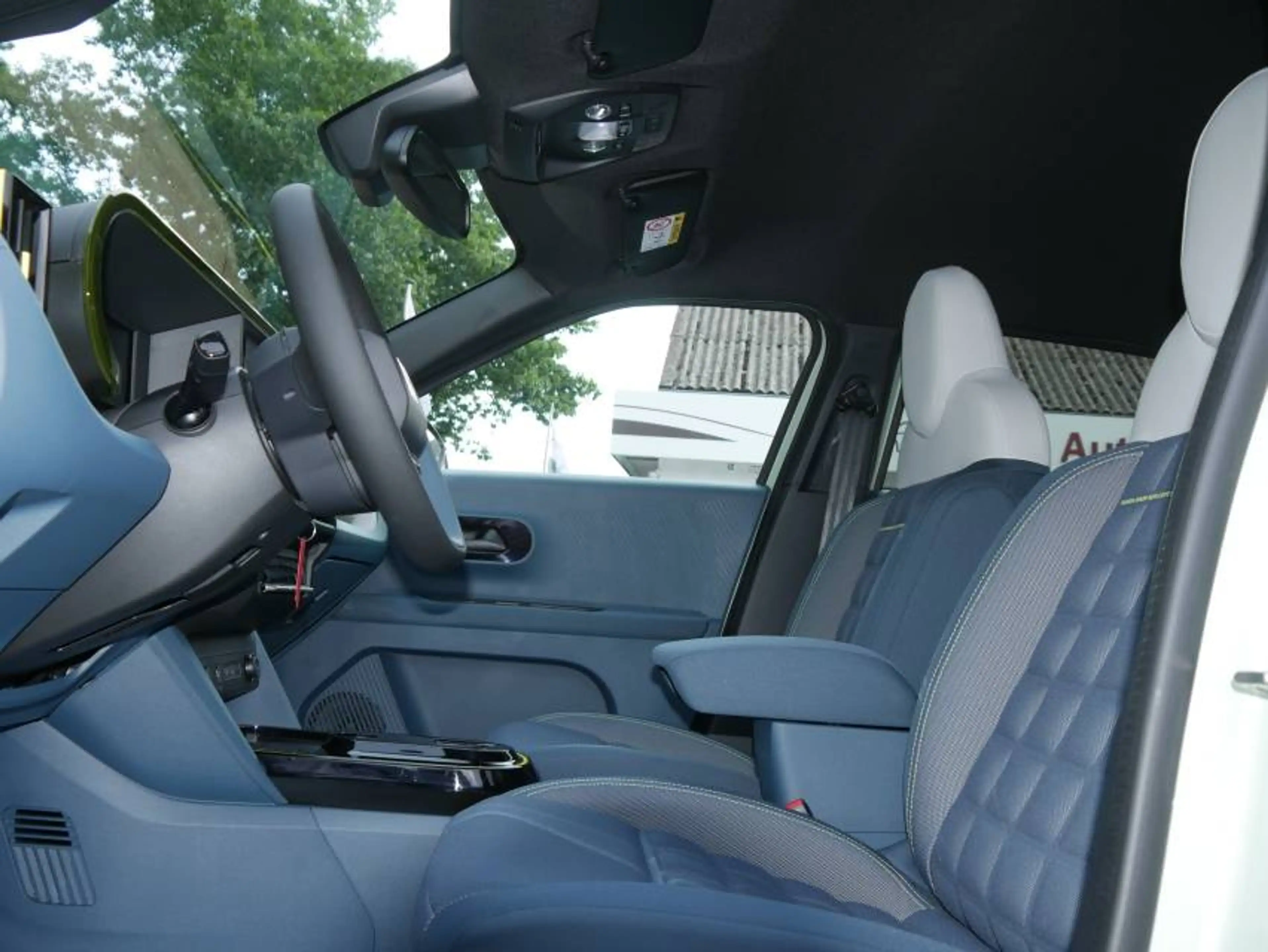Fiat Grande Panda Hybrid la Prima Winterpaket (VOLL!) — photo 9