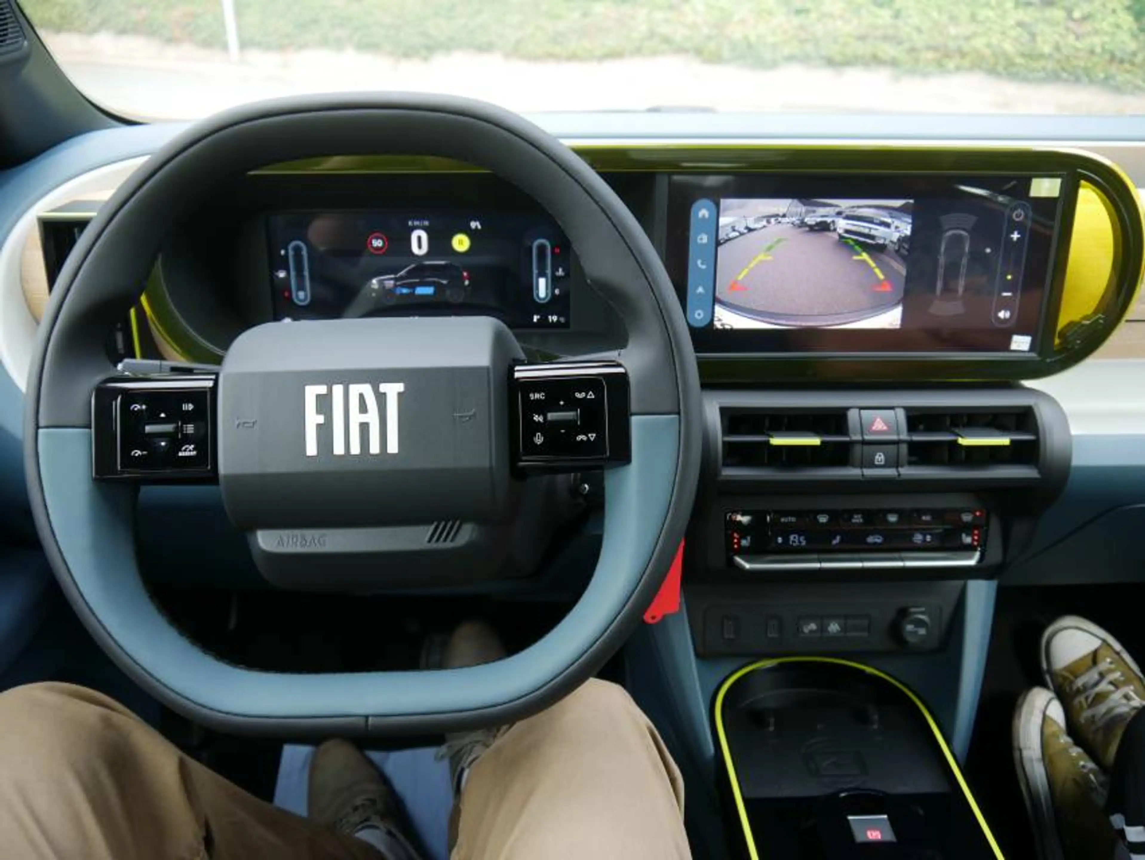 Fiat Grande Panda Hybrid la Prima Winterpaket (VOLL!) — photo 13