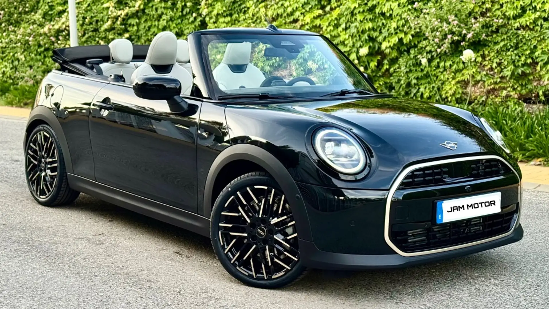 MINI Cooper Cabrio C Aut. Favoured Negru - 1