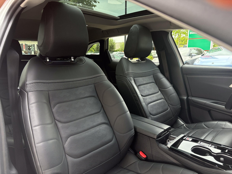 Citroen C5 X 1.6 Plug-in Hybrid Shine Pack — photo 10