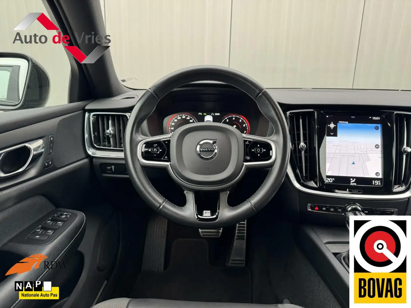Volvo S60 2.0 T4 R-Design|NL-Auto|Leder|LED|Navi Noir - 2