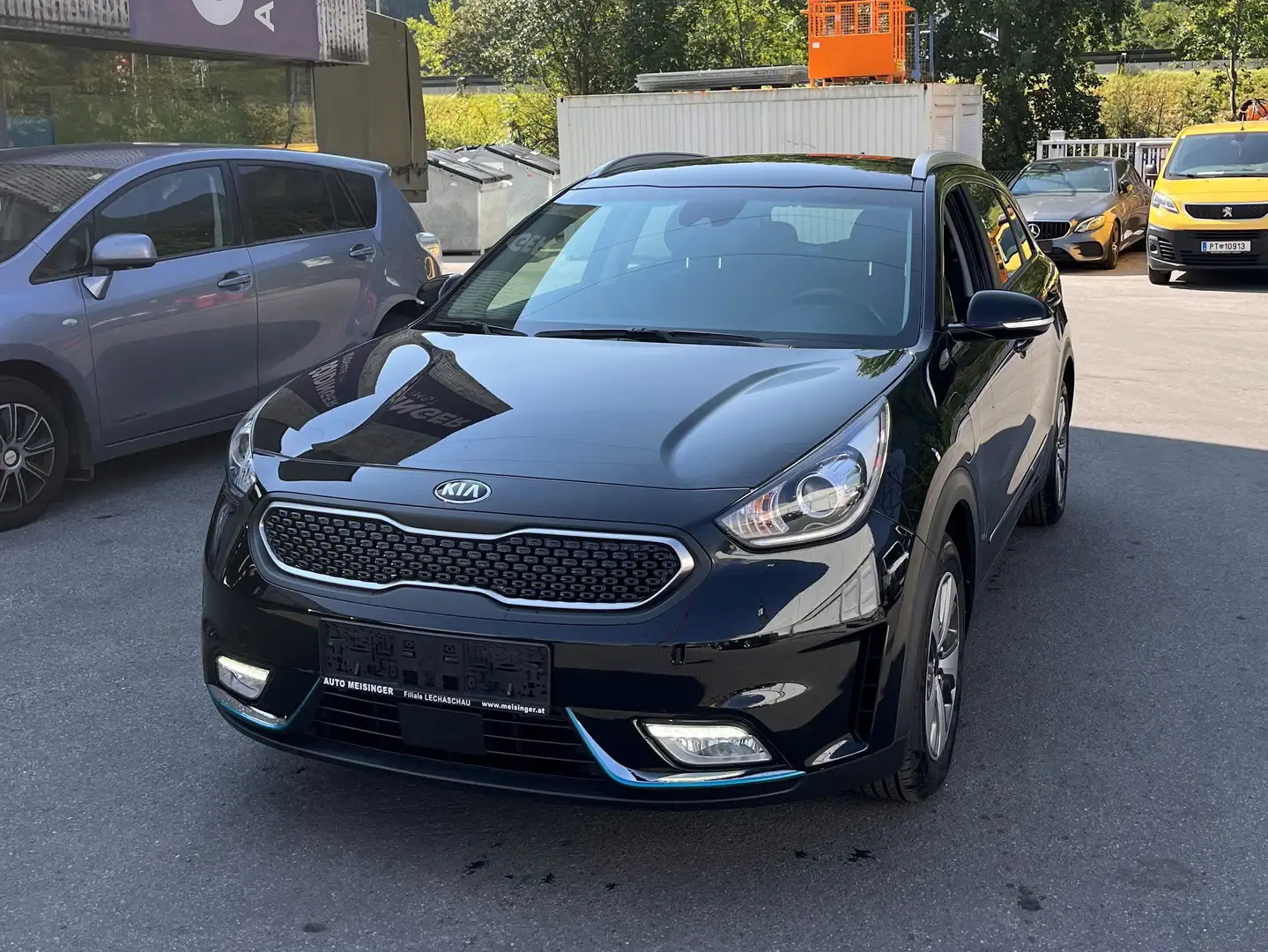 Kia Niro Silber 1,6i PHEV Plug-In #wenig KM Schwarz - 1