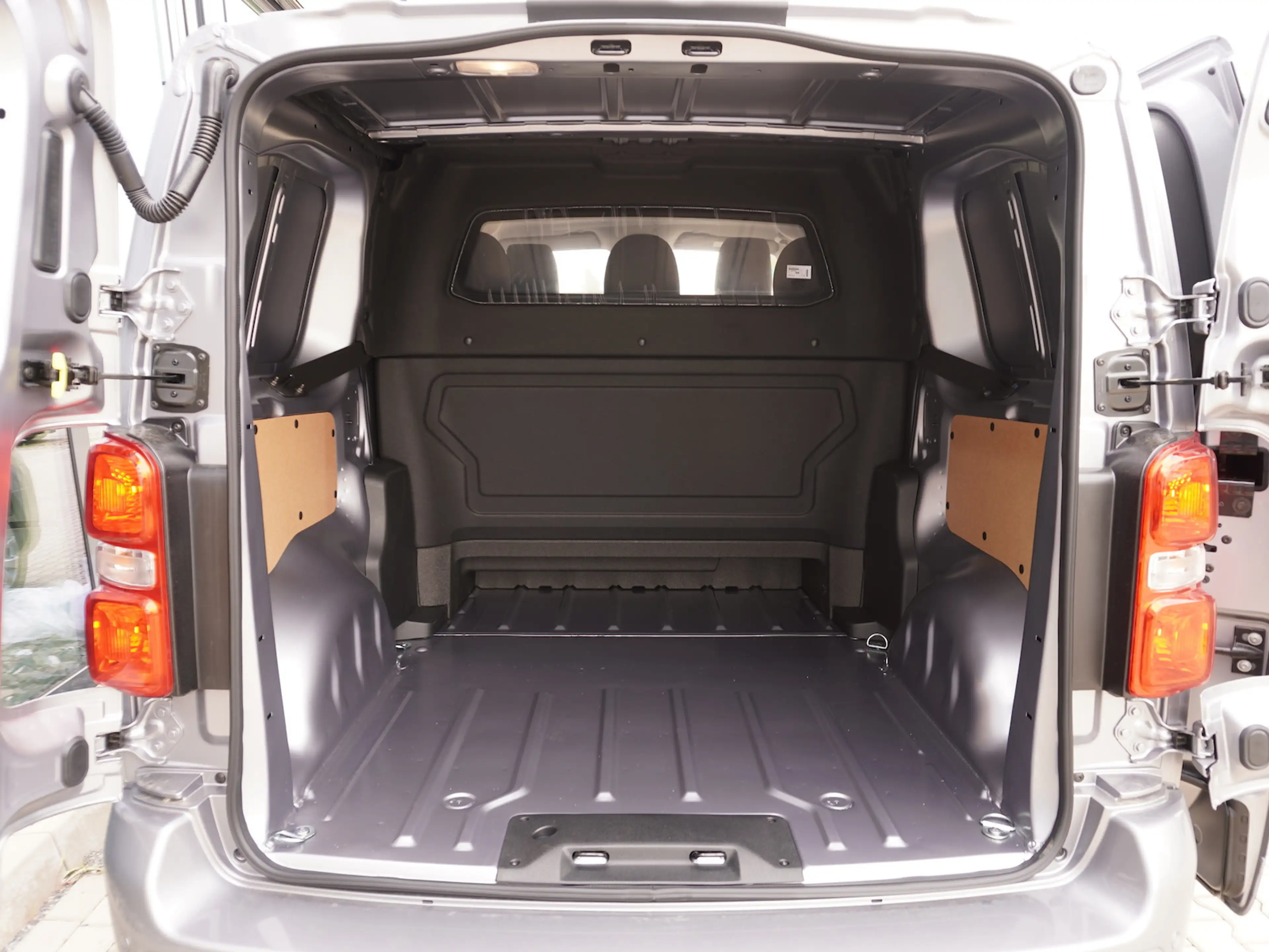 Fiat Scudo MultiCab L2 / 75 kW/h / Vollausstattung — photo 8