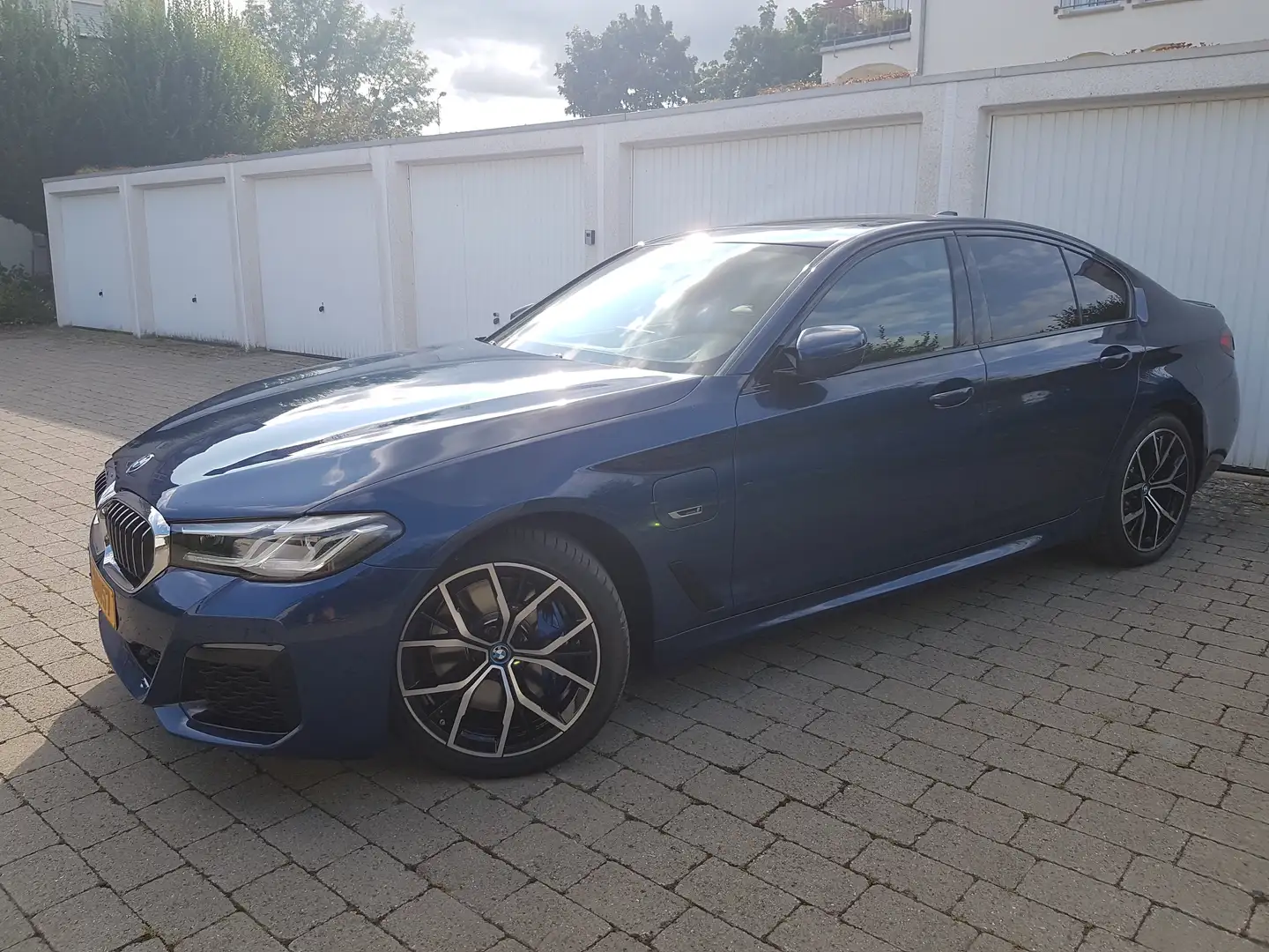 BMW 545 BMW 545e xDrive 286 PHEV Sp.-Aut FULL OPTIONS - 1