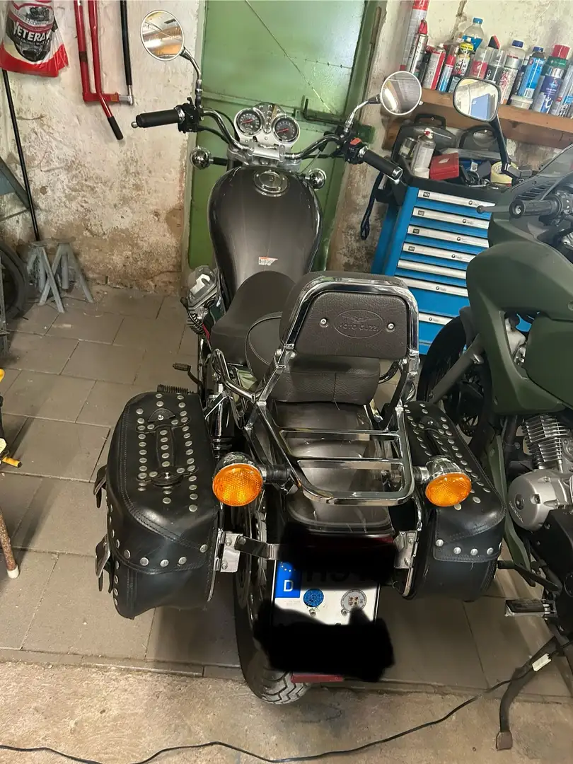 Moto Guzzi Nevada Grey - 2