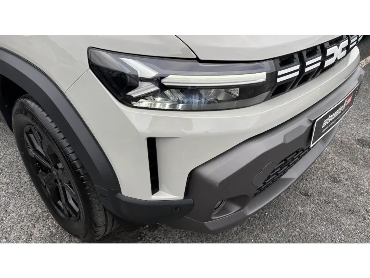 Dacia Duster — photo 24