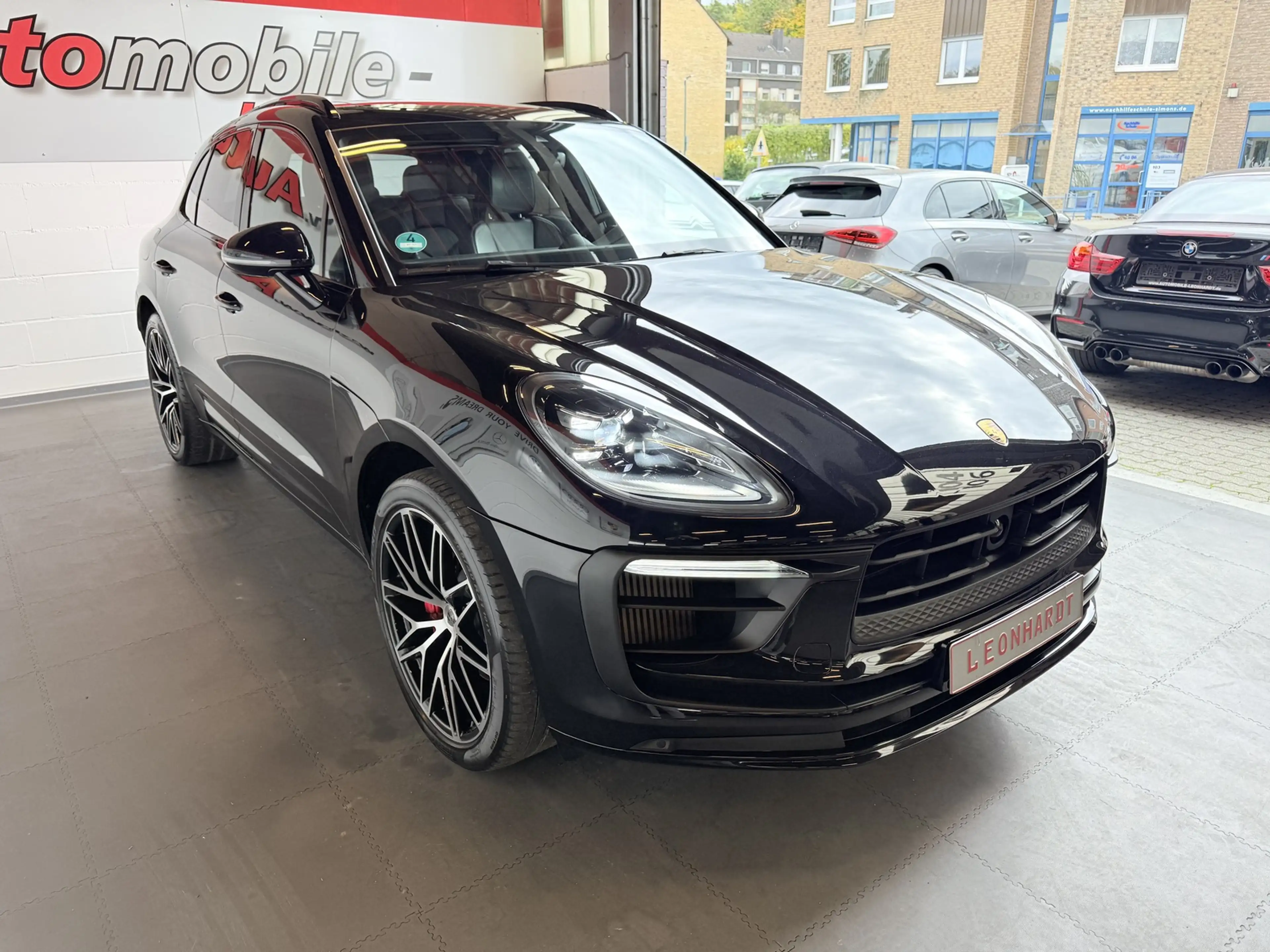 Porsche Macan S *Sport-Chrono*Pano*21-Zoll*black*black* — photo 3