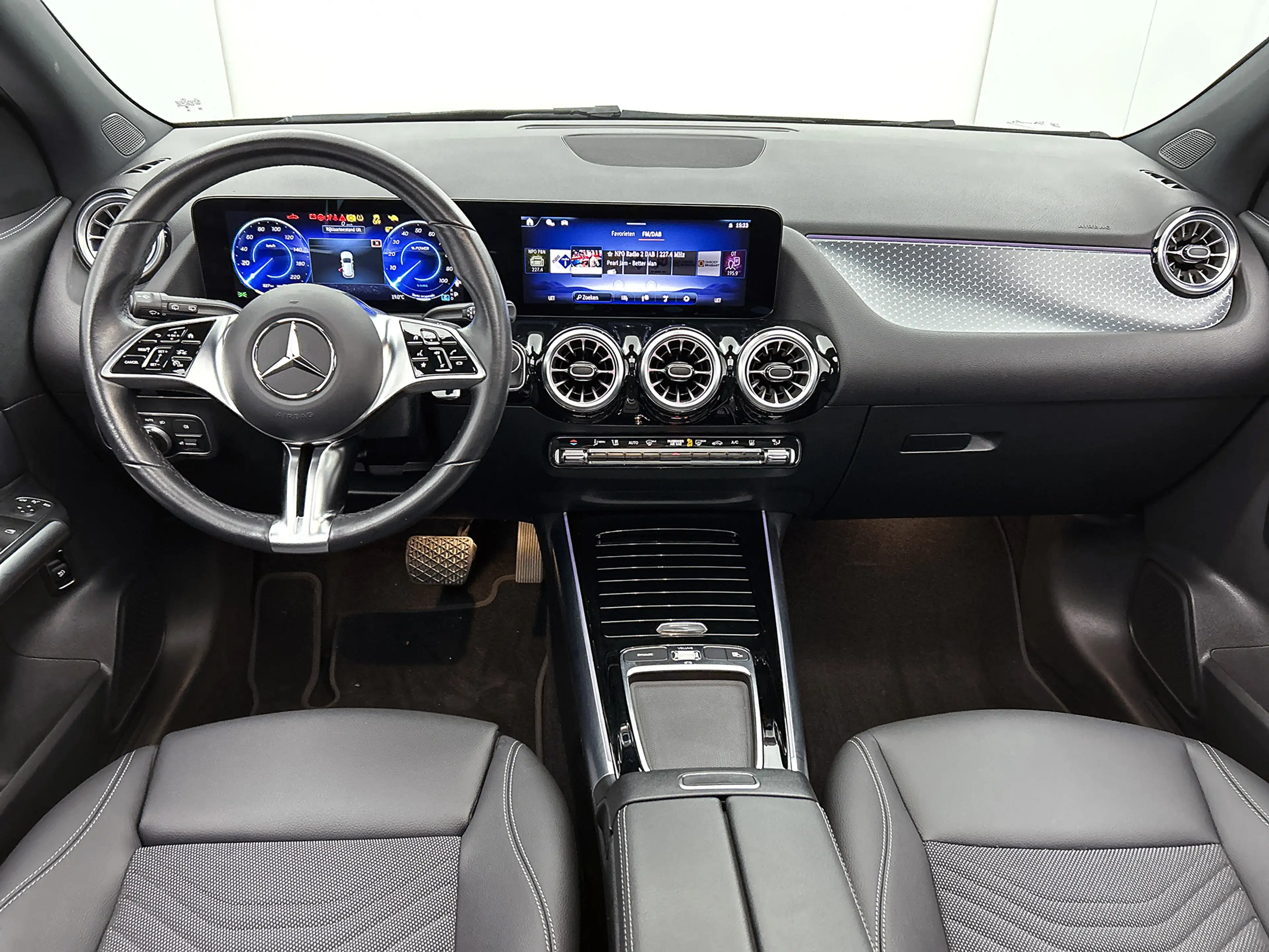 Mercedes-Benz EQA 250 250+ Business Line 71 kWh Panorama Schuif-Kantelda — photo 5