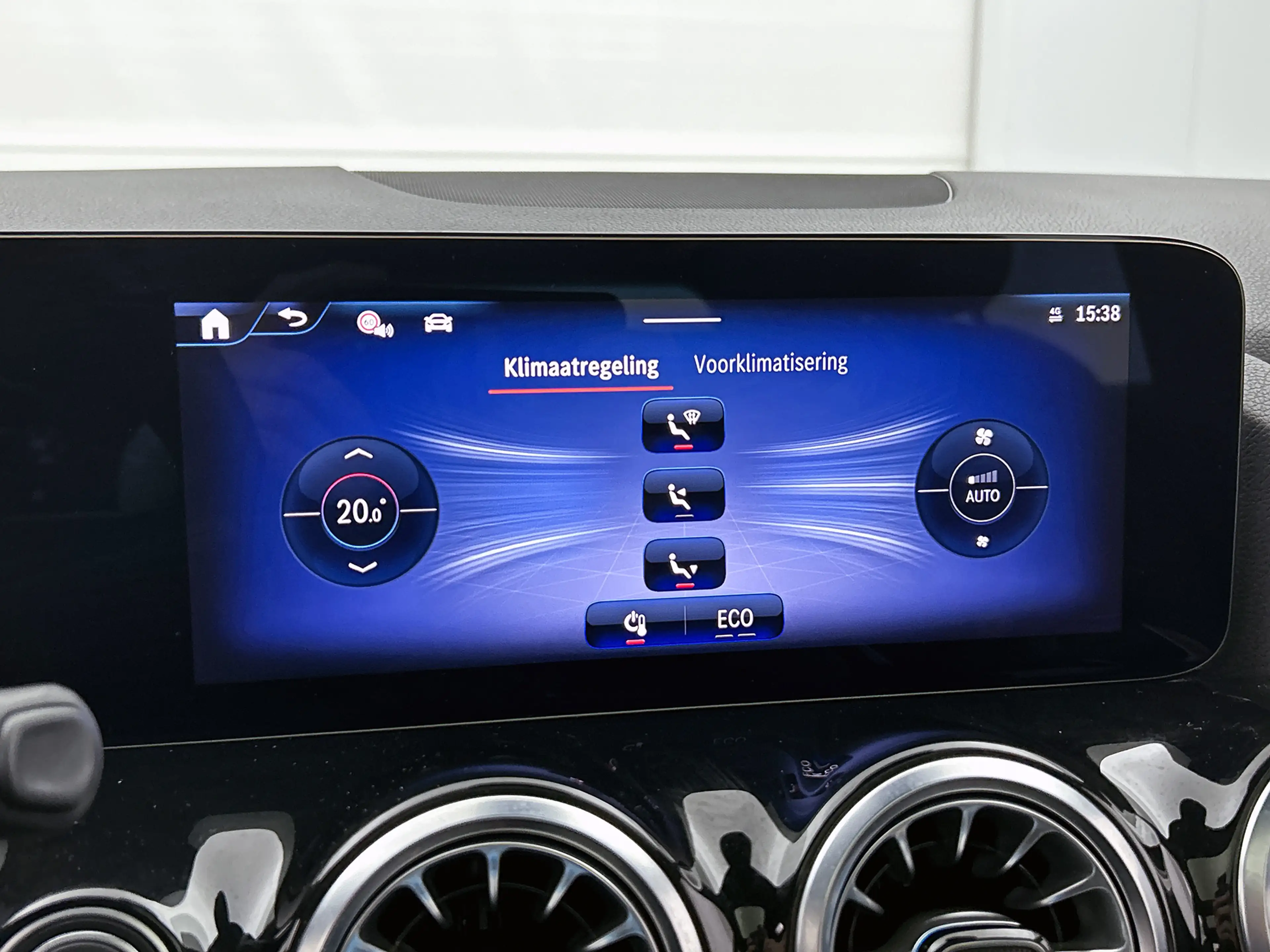 Mercedes-Benz EQA 250 250+ Business Line 71 kWh Panorama Schuif-Kantelda — photo 11