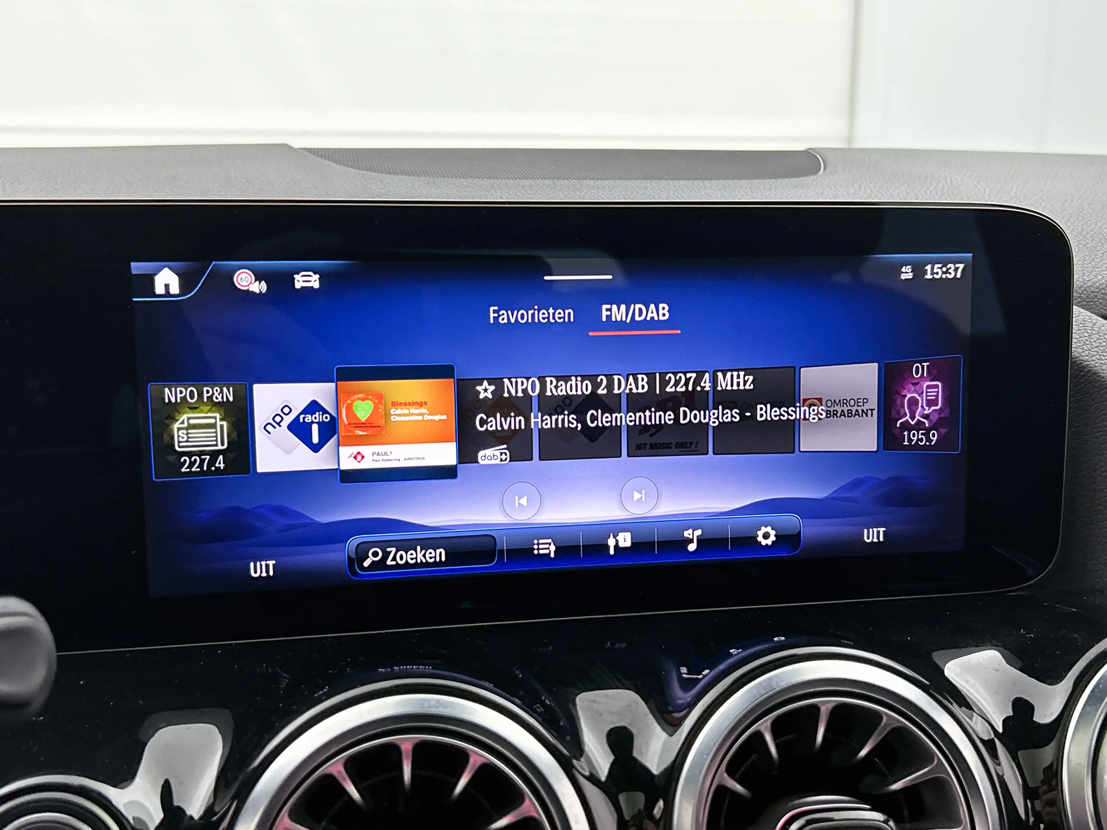 Mercedes-Benz EQA 250 250+ Business Line 71 kWh Panorama Schuif-Kantelda — photo 8