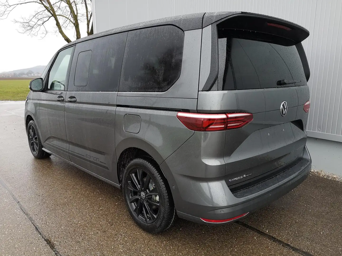 Volkswagen T7 Multivan Edition 1,5eHybrid DSG High KÜ 7 Sitzer 180 kW ... Grau - 2