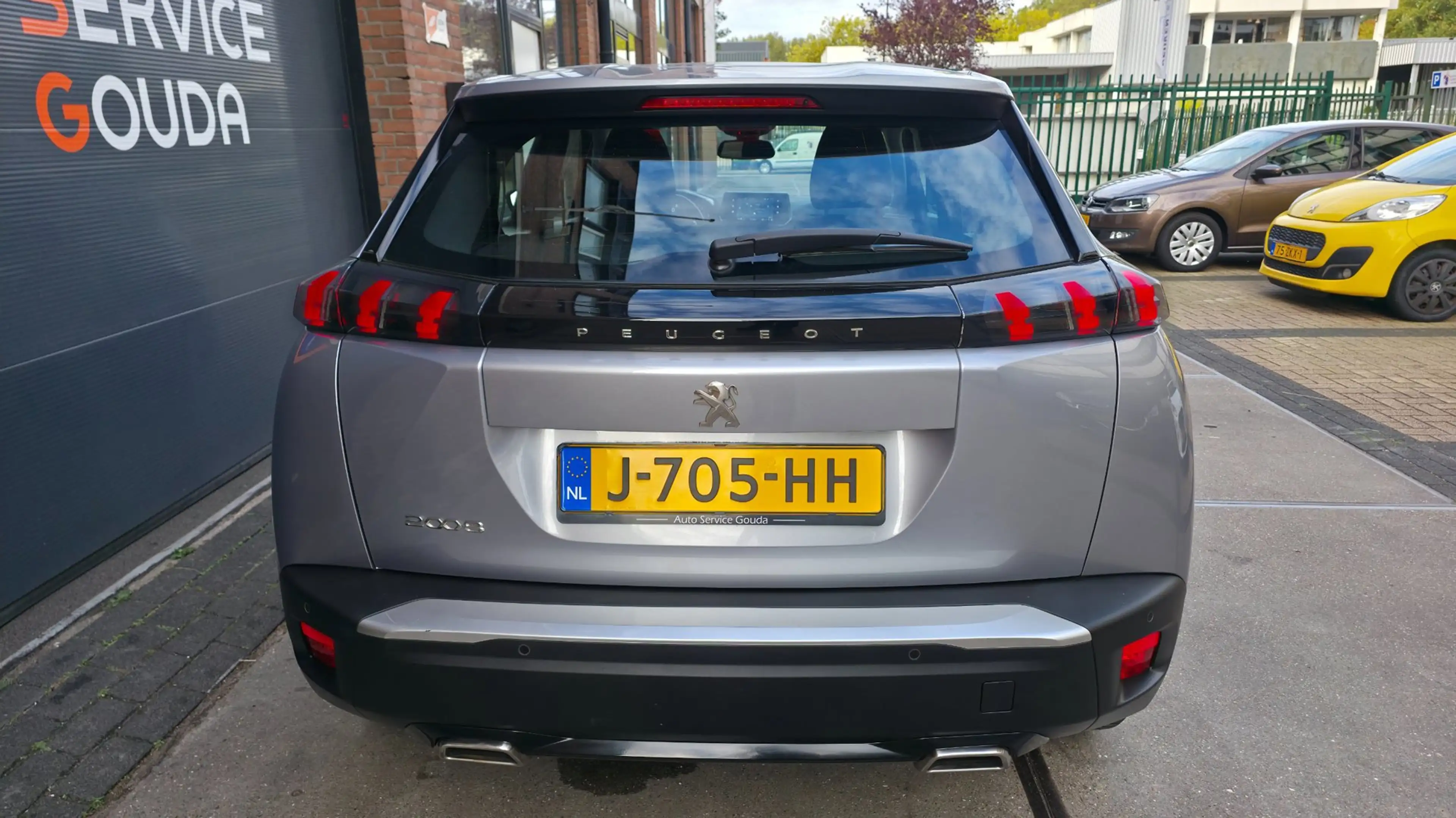 Peugeot 2008 1.2 PureTech Blue Lease Active l groot scherm l — photo 6