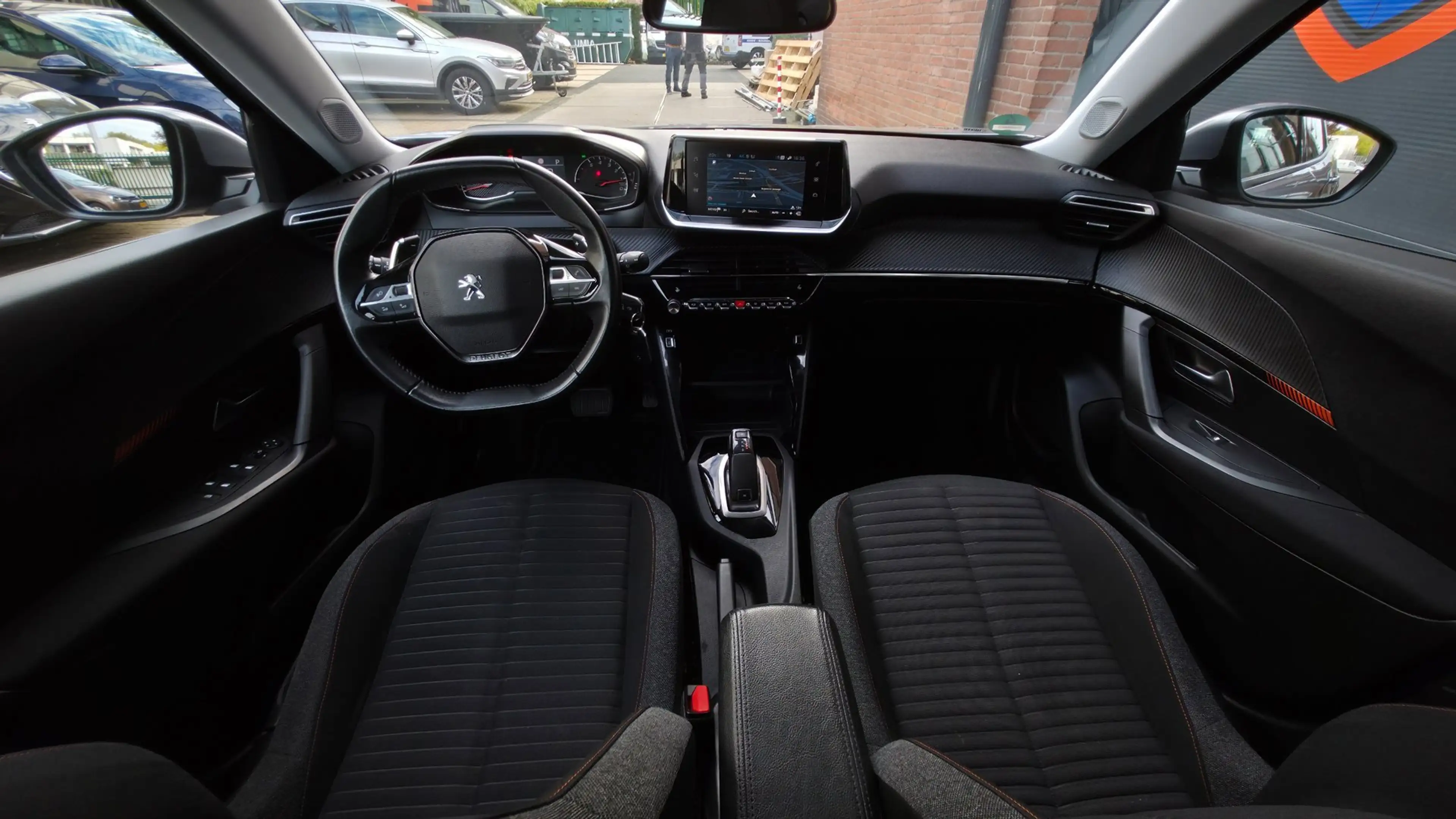 Peugeot 2008 1.2 PureTech Blue Lease Active l groot scherm l — photo 13