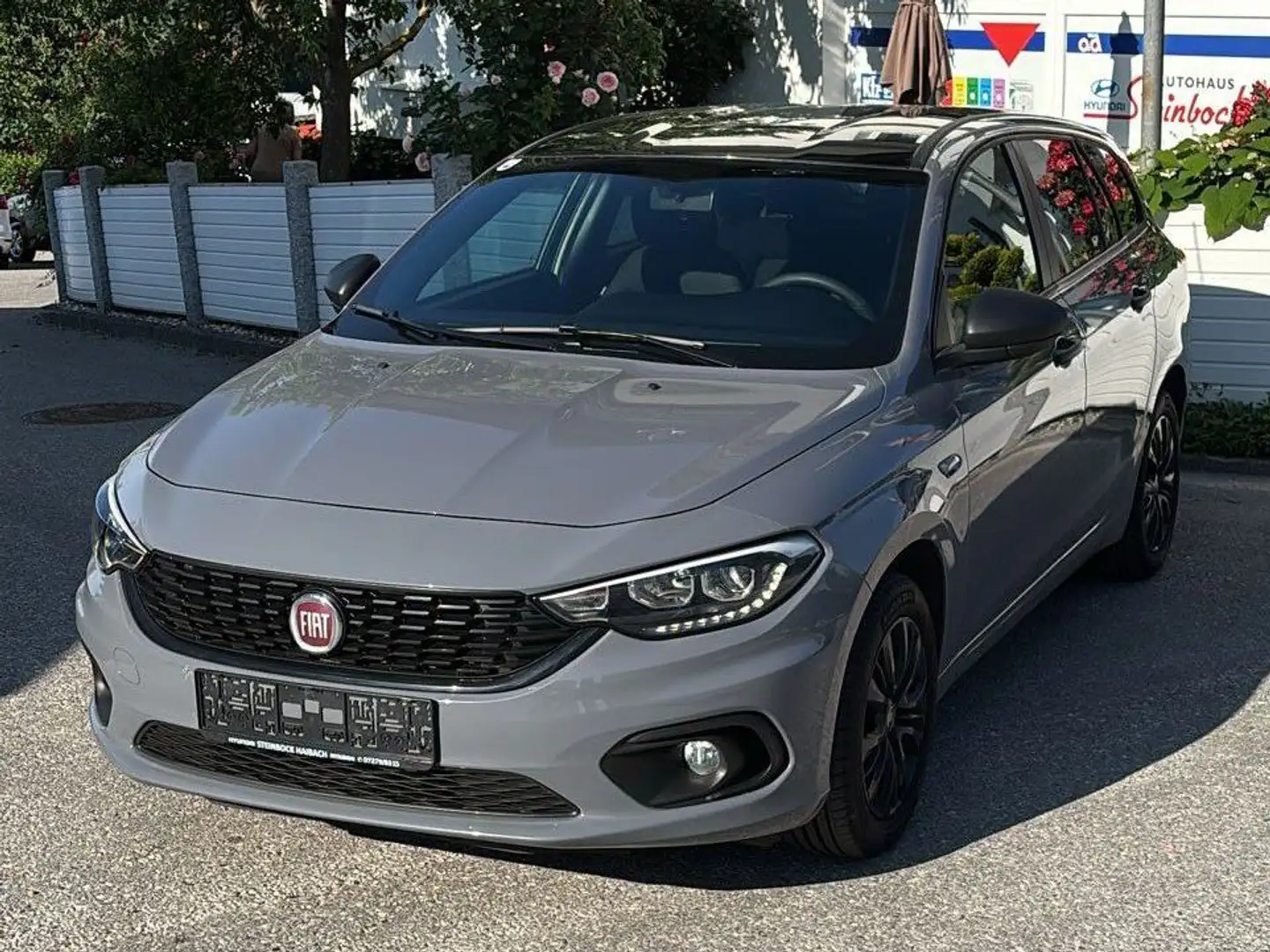 Fiat Tipo Street Gris - 2