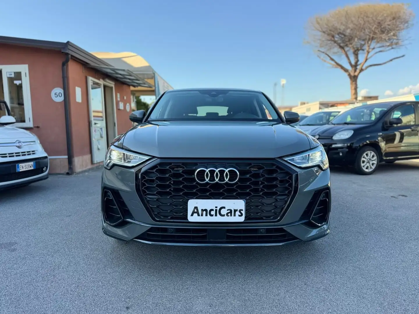 Audi Q3 Q3 SPB 35 TFSI S tronic Business Plus Grigio - 1