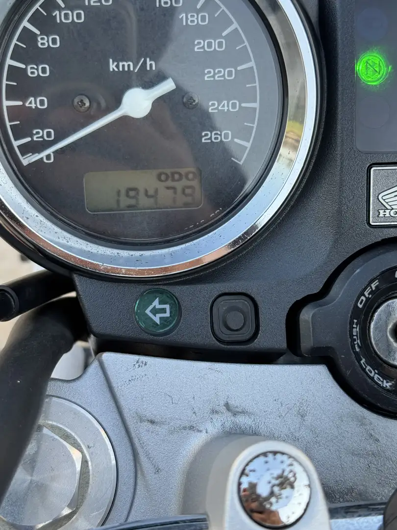 Honda Hornet 900 Blauw - 2