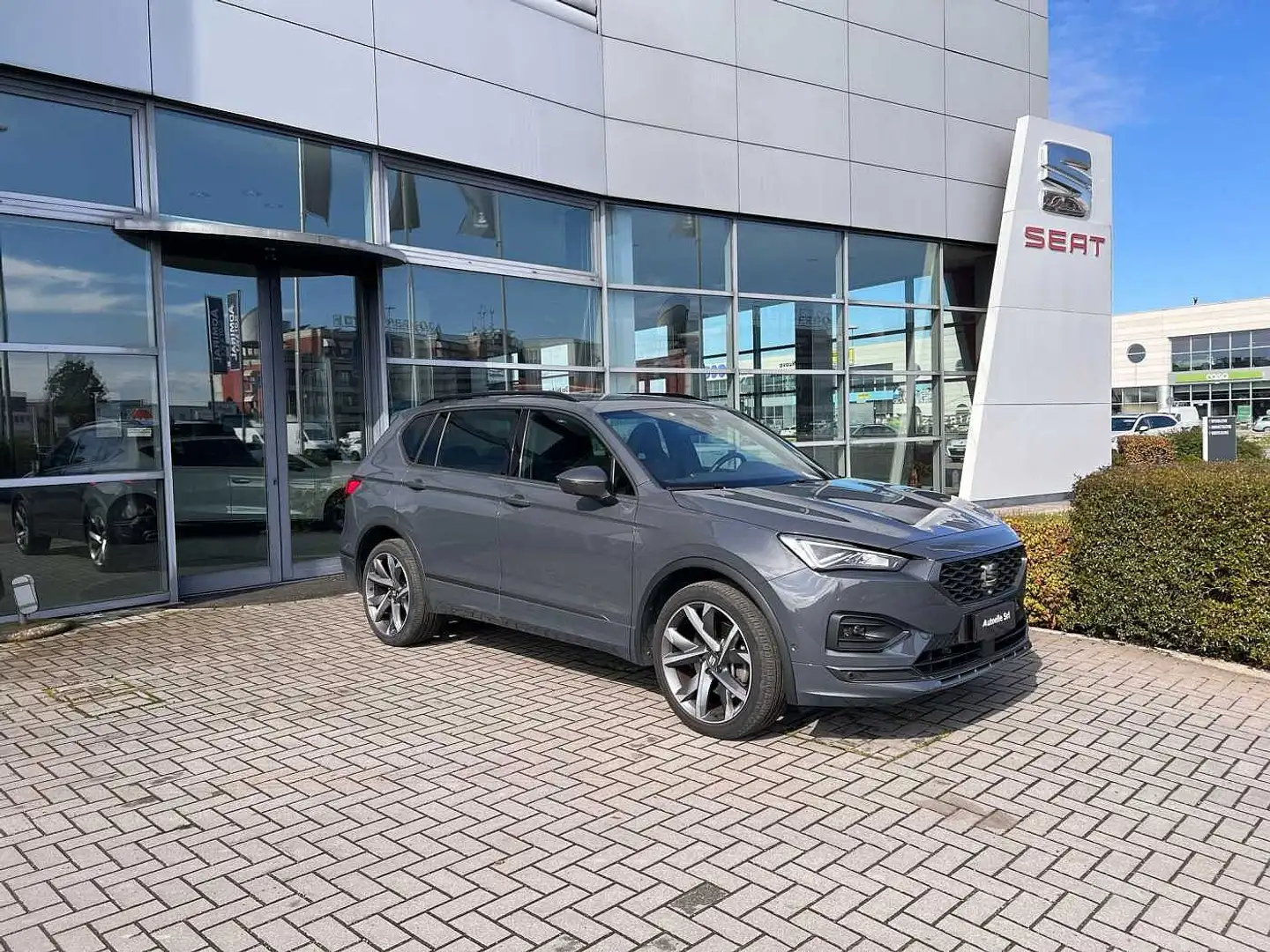 SEAT Tarraco 1.4 e-Hybrid DSG FR Grigio - 1