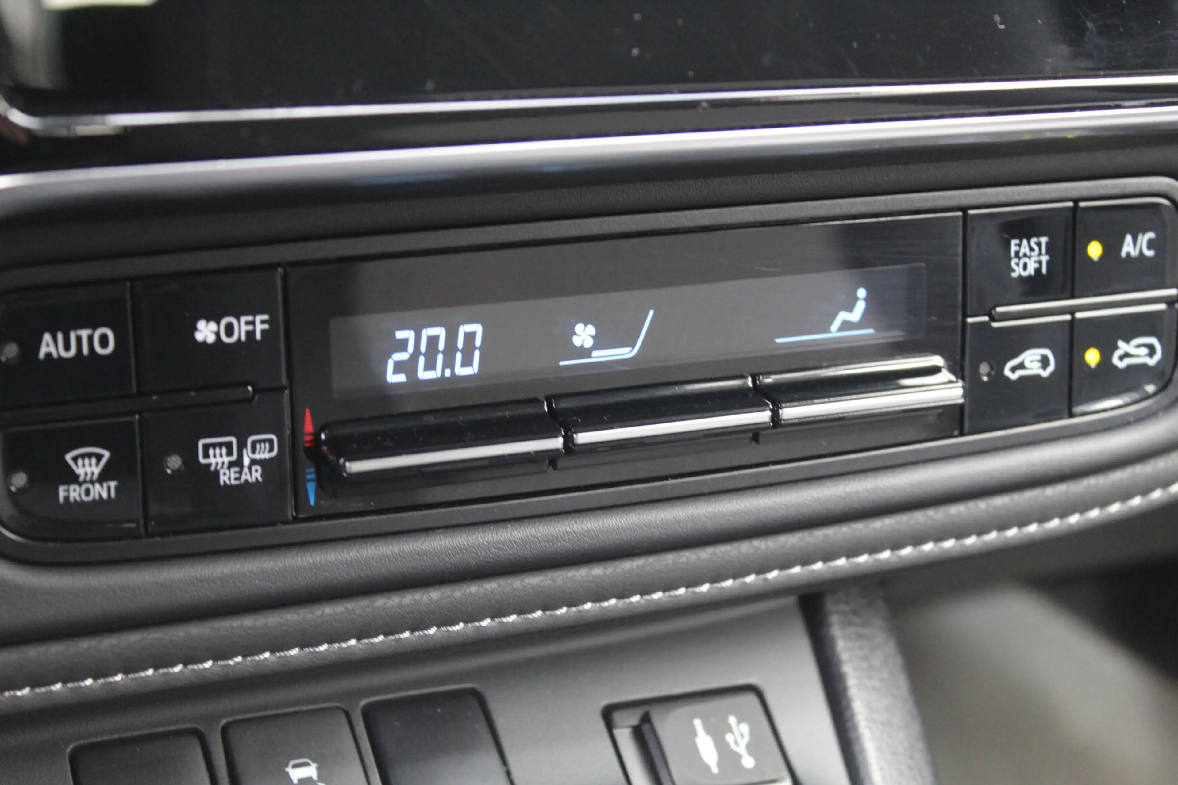 Toyota Auris 1.8 Hybrid Energy Plus Rijklaar | Keyless | Sensor — photo 22