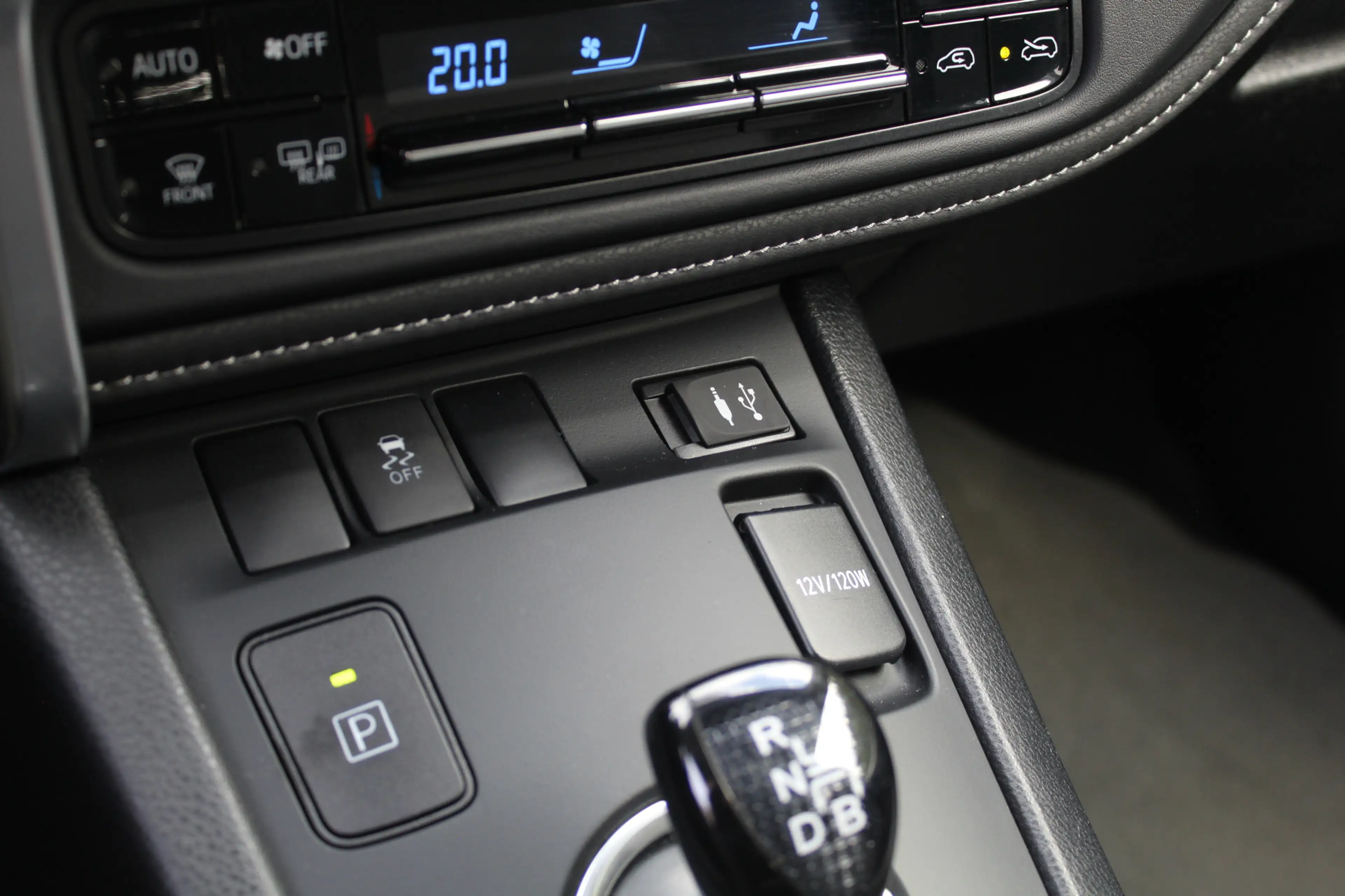 Toyota Auris 1.8 Hybrid Energy Plus Rijklaar | Keyless | Sensor — photo 23