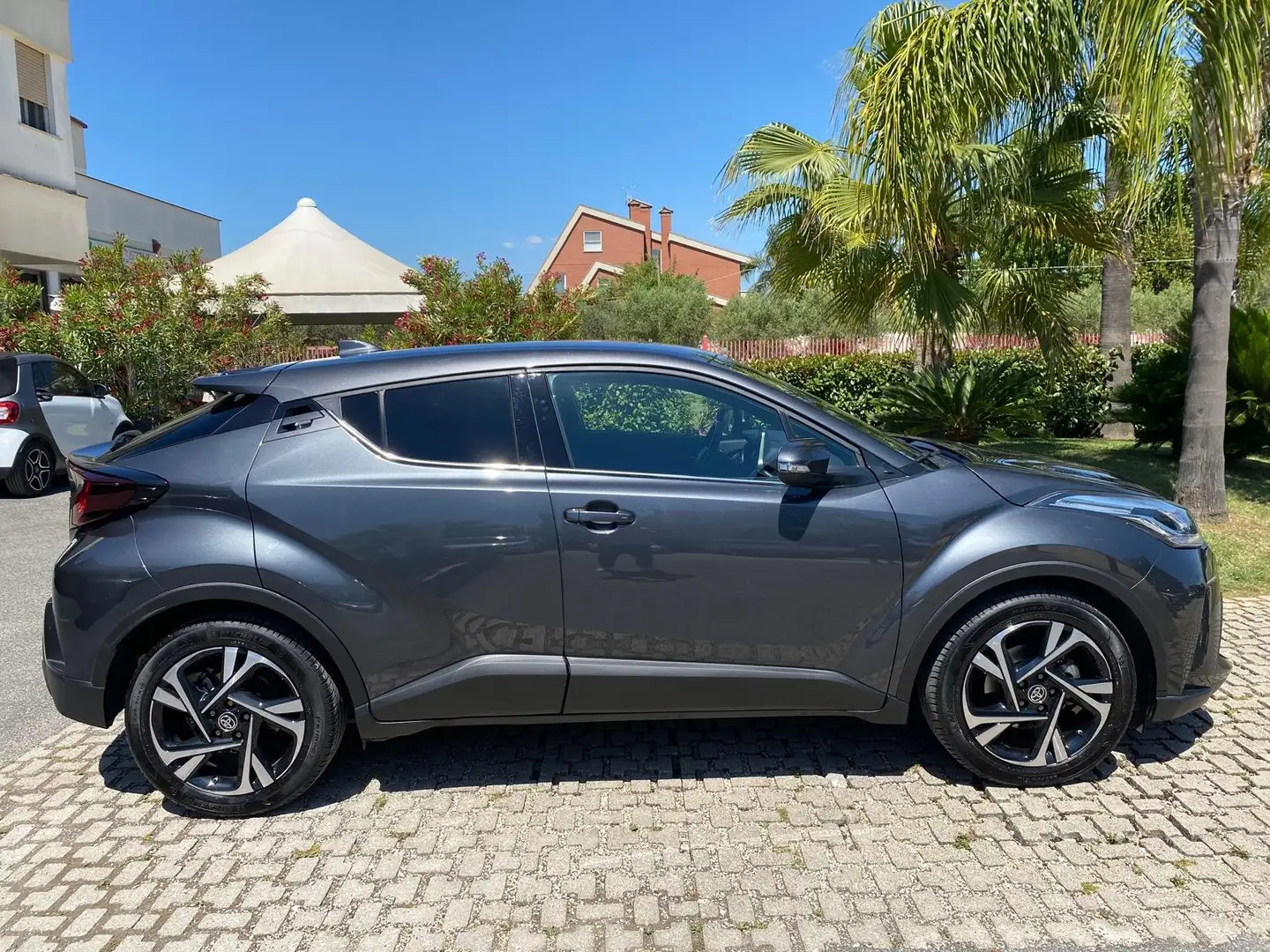Toyota C-HR C-HR 2.0h More Business e-cvt Grigio - 2
