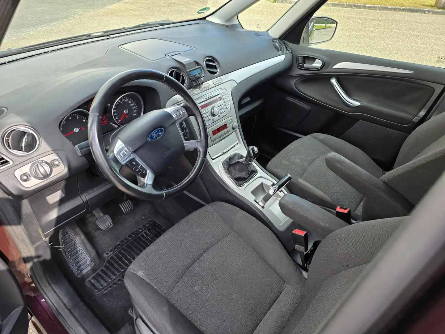 Ford Galaxy 2.0-16V Airco 7-persoons *apk:11-2026* Fialová - 2