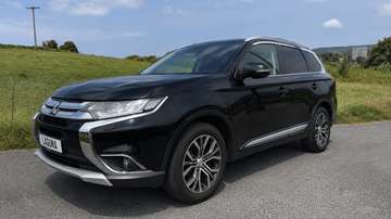 220DI-D Motion 2WD 5pl.