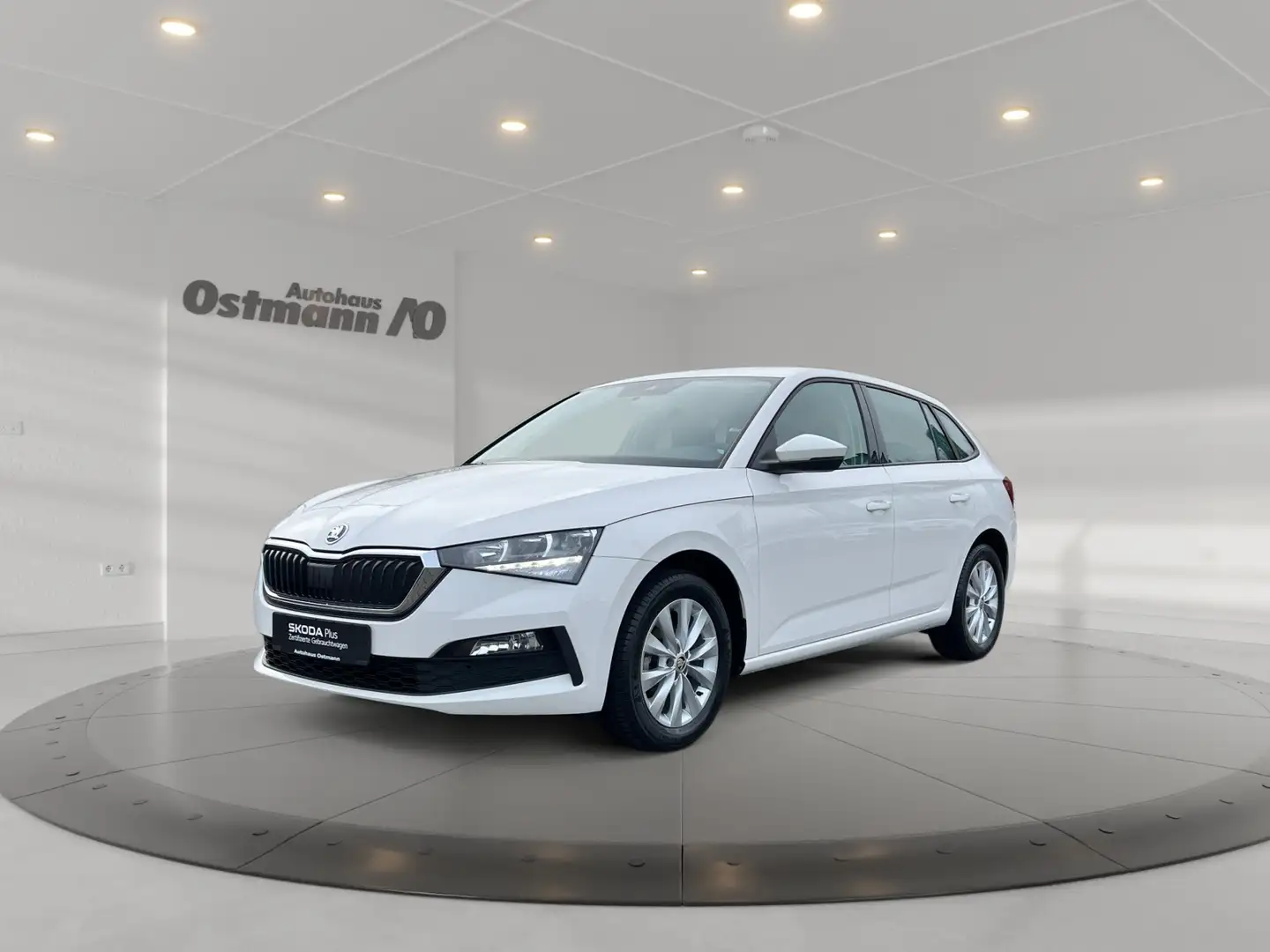 Skoda Scala Cool Plus 70kw TSI *LED*PDC*SHZ*SmartLink* Wit - 2