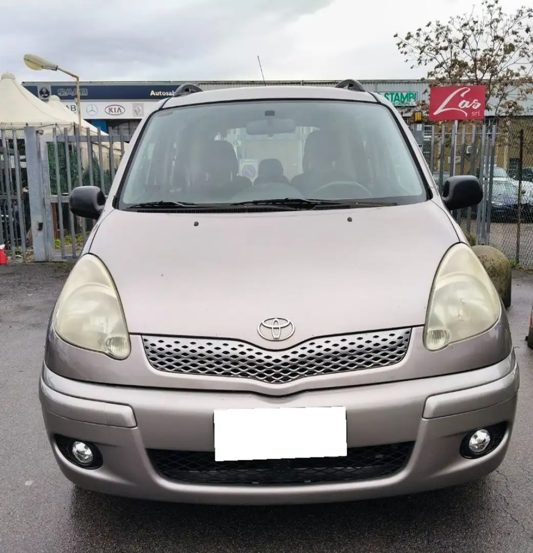 Toyota Yaris Verso 1.4 Tdi D-4D Ok Neopatentati Grigio - 2