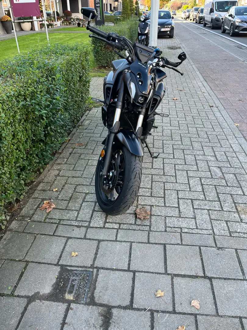 Yamaha MT-07 Noir - 1