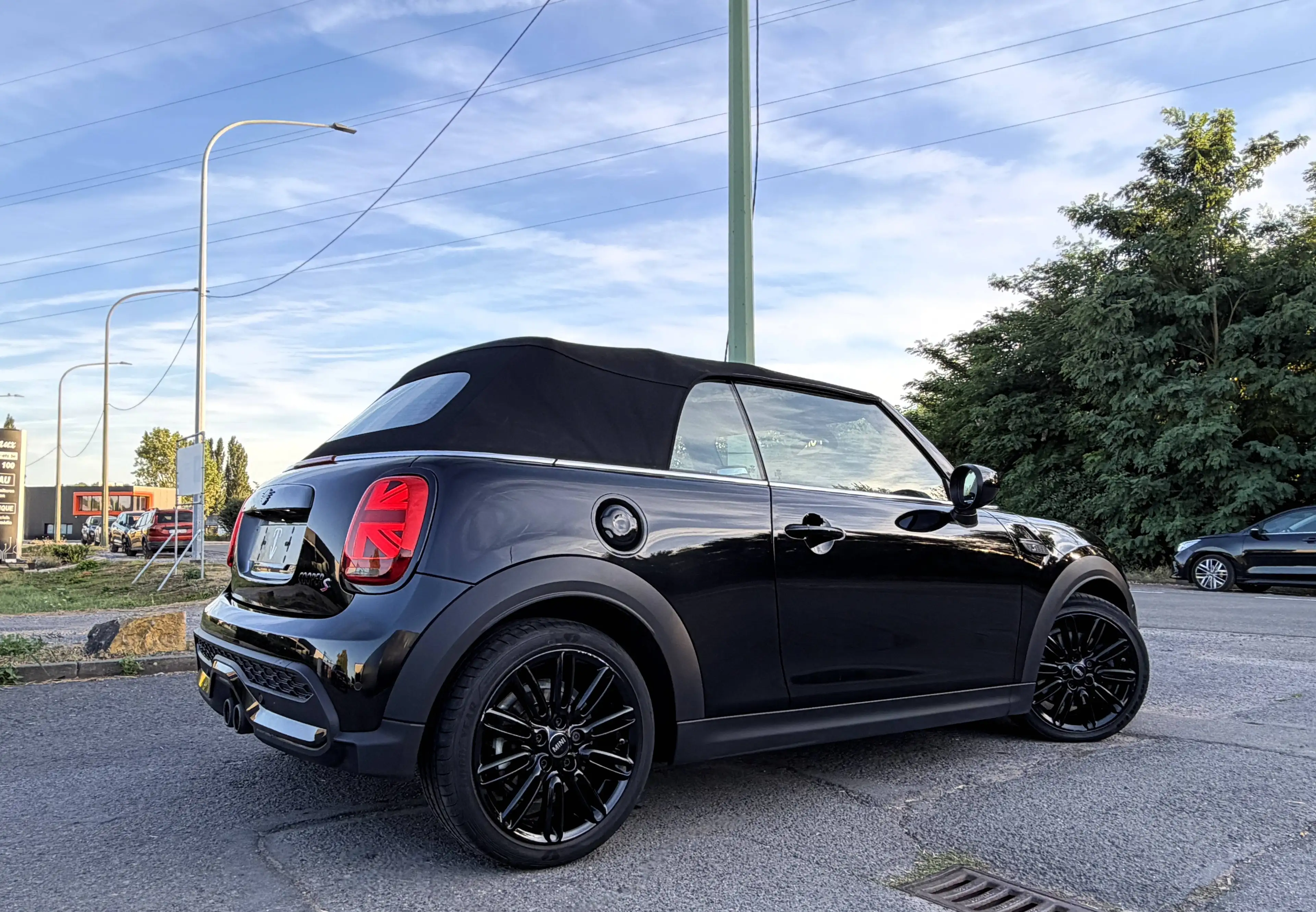 MINI Cooper S Cabrio 2.0AS Cooper S Boite AUTO/CUIR CHESTER/HEADUP/NAVI/CAMERA/FULL LED/KEYLESS/FULL — photo 9