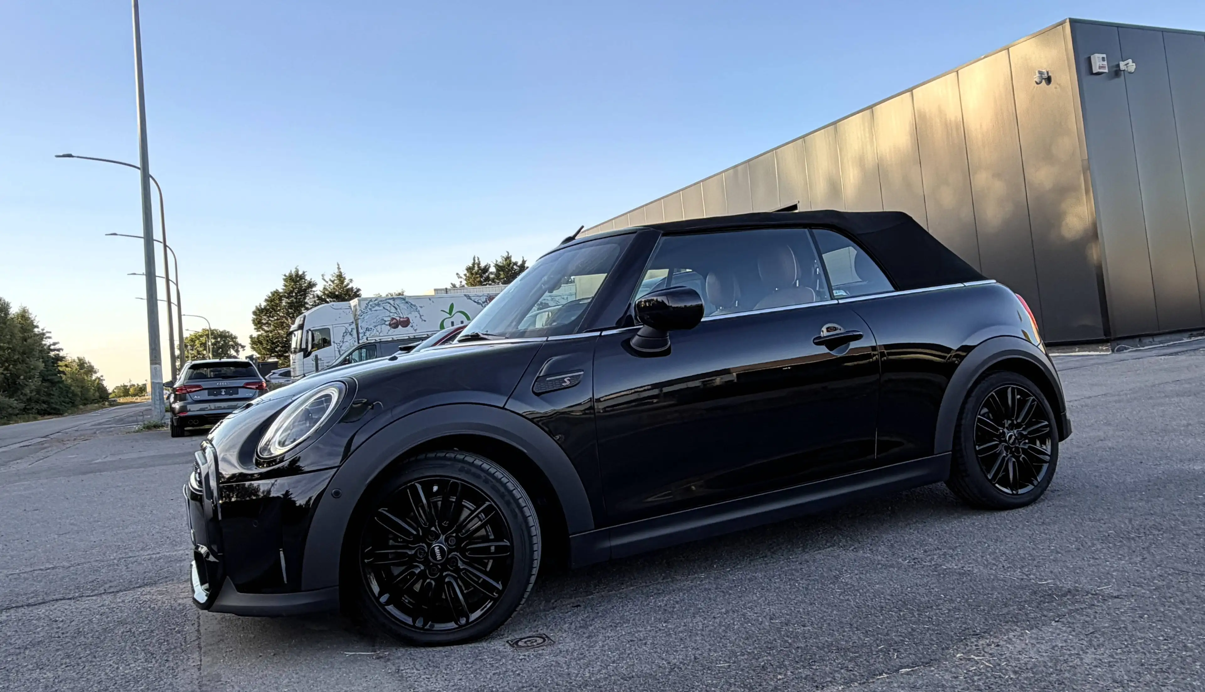 MINI Cooper S Cabrio 2.0AS Cooper S Boite AUTO/CUIR CHESTER/HEADUP/NAVI/CAMERA/FULL LED/KEYLESS/FULL — photo 3