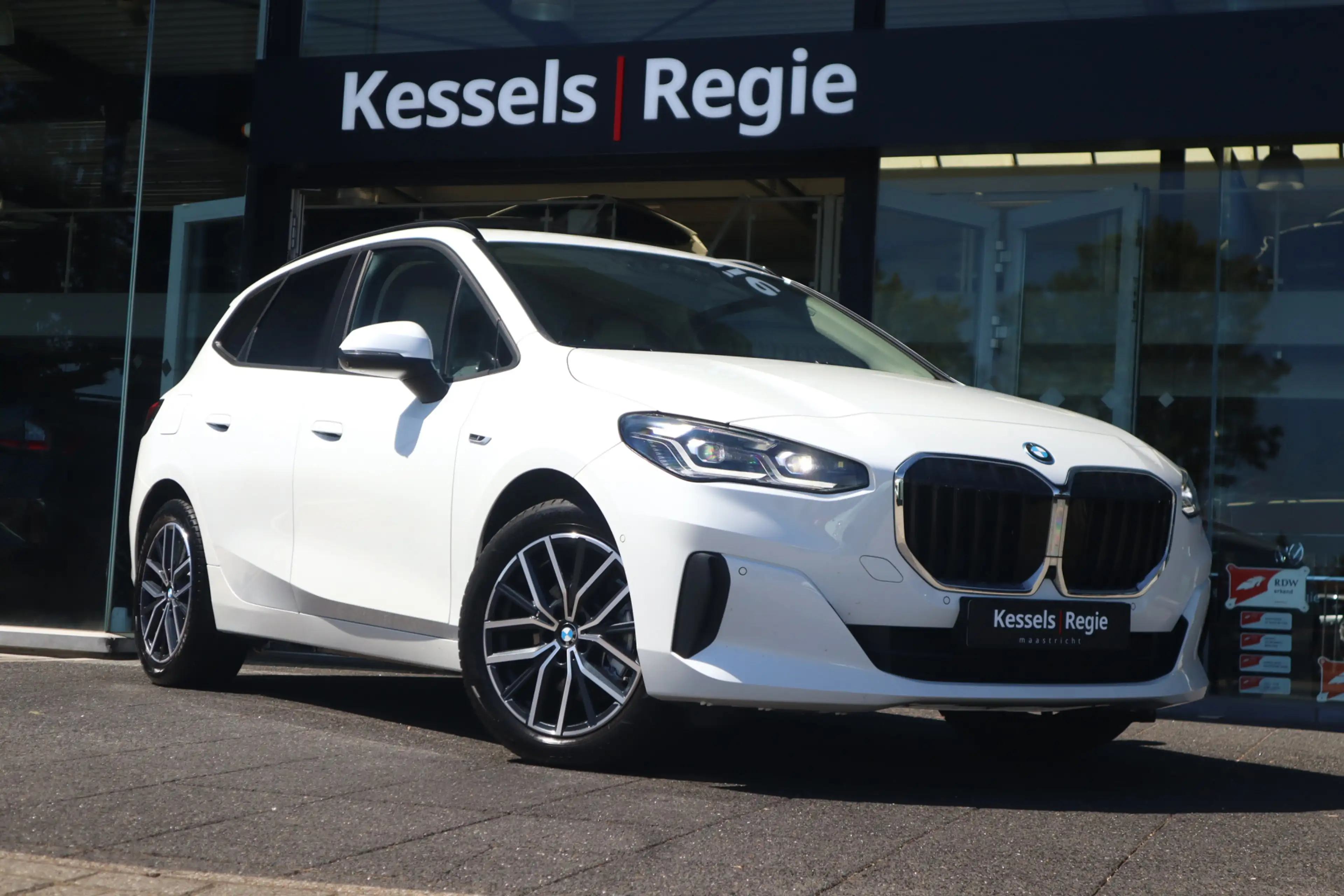 BMW 225 2-serie Active Tourer 225e xDrive | Memory | H&K |