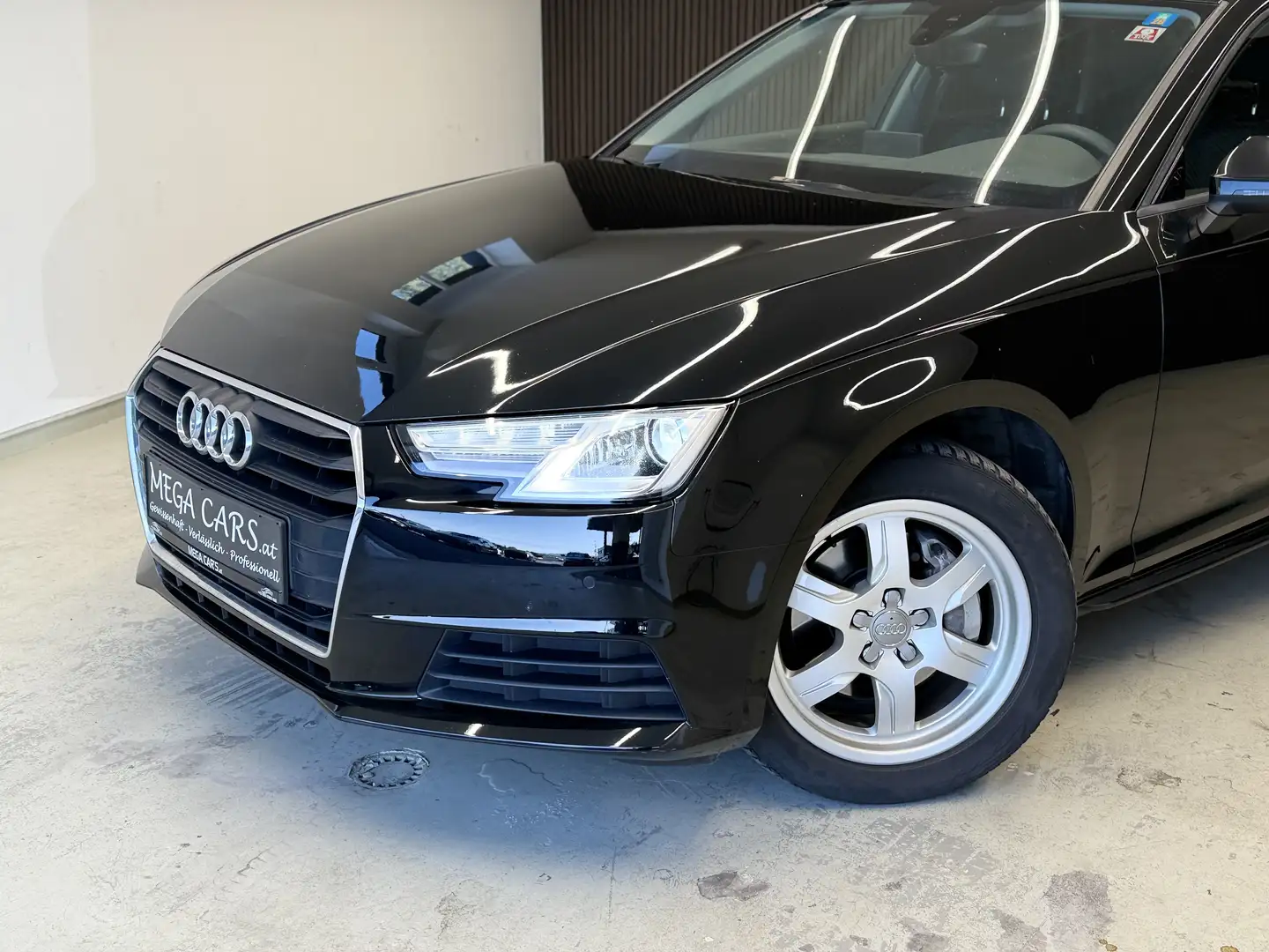 Audi A4 Aut. Limousine Diesel / NAVI / Schwarz - 2