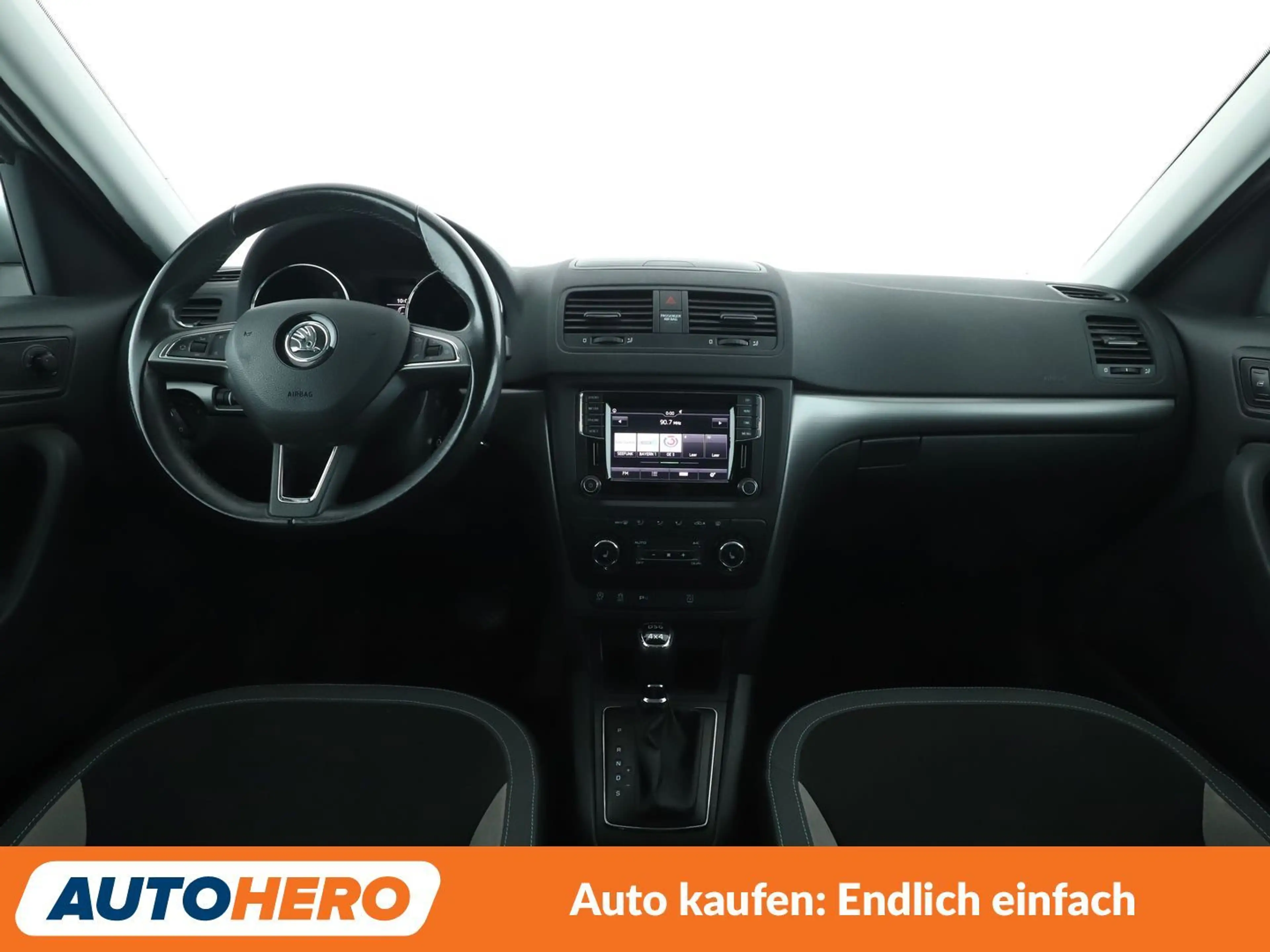Skoda Yeti 2.0 TDI Joy 4x4 Aut.*NAVI*XENON*TEMPO*PDC*SHZ* — photo 12