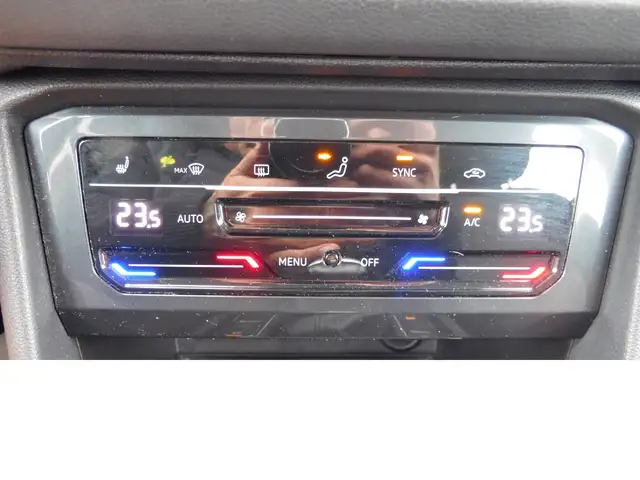 Volkswagen Tiguan view 6