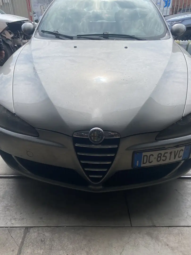 Alfa Romeo 147 5p 1.6 ts 16v Progression 105cv - 1