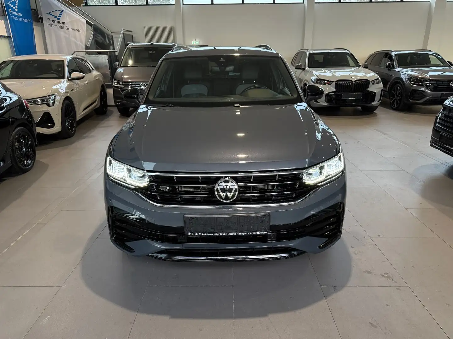Volkswagen Tiguan R-Line 2.0 TDI DSG 4M AID/MATRIX/KAM/AHK Gris - 2