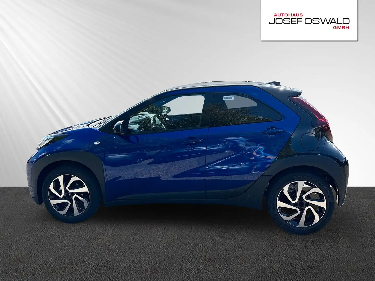 Toyota Aygo X Teamplayer AIR Blau - 2