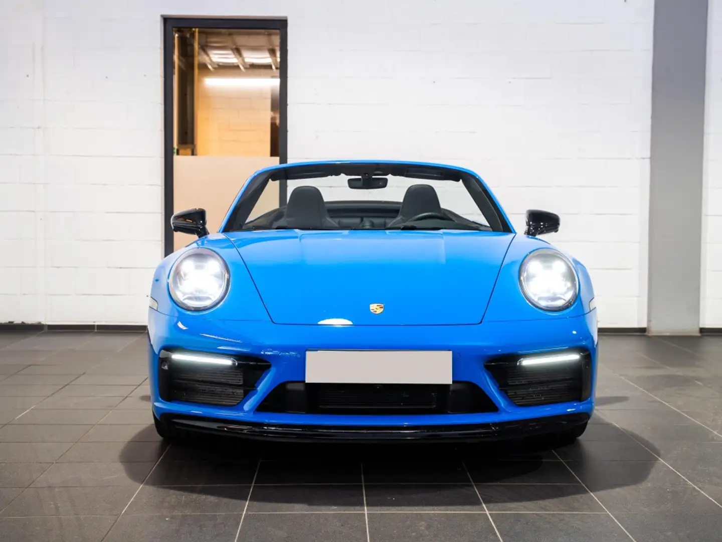 Porsche 992 Carrera 4 GTS Cabriolet PDK Azul - 2