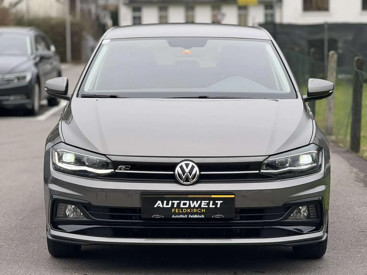 Volkswagen Polo Comfortline R-LINE TSI 95PS DSG AUTOMATIK *NAVI Grau - 2