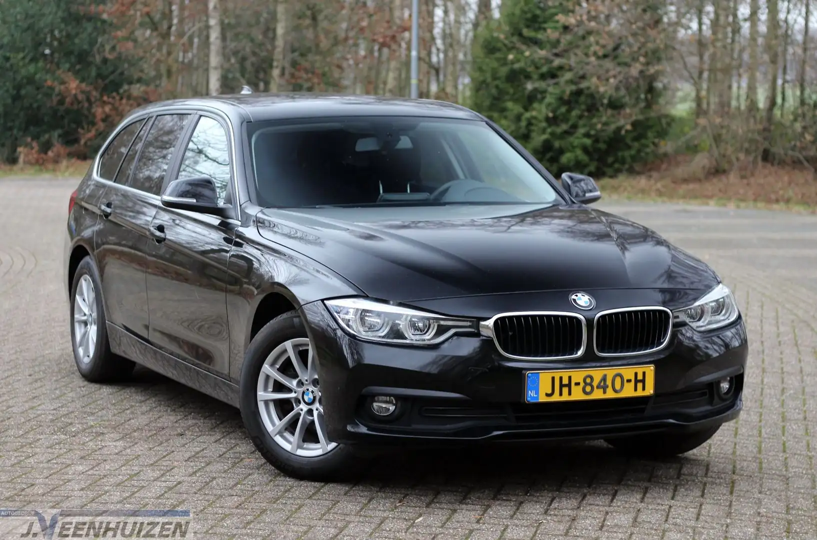 BMW 318 3-serie Touring 318i Centennial Executive | 2016 | Zwart - 1