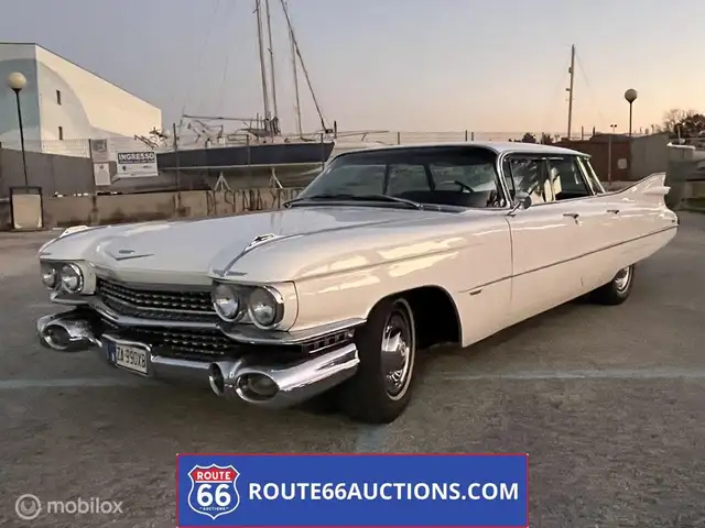 Cadillac Deville Sedan