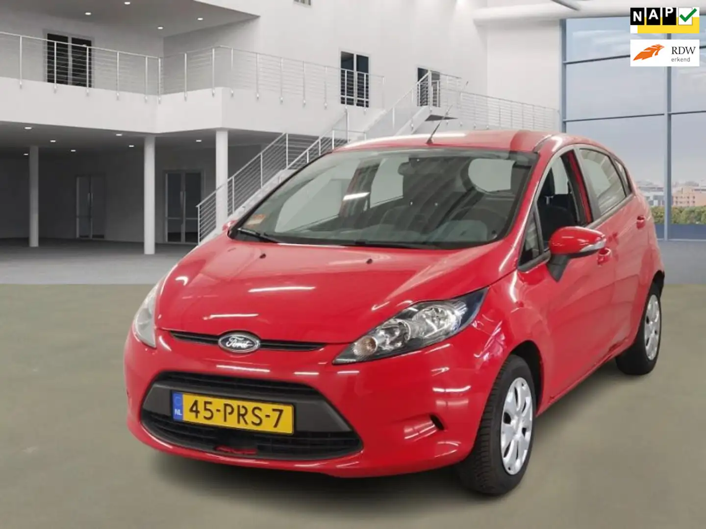 Ford Fiesta 1.6 TDCi ECOnetic Red - 1