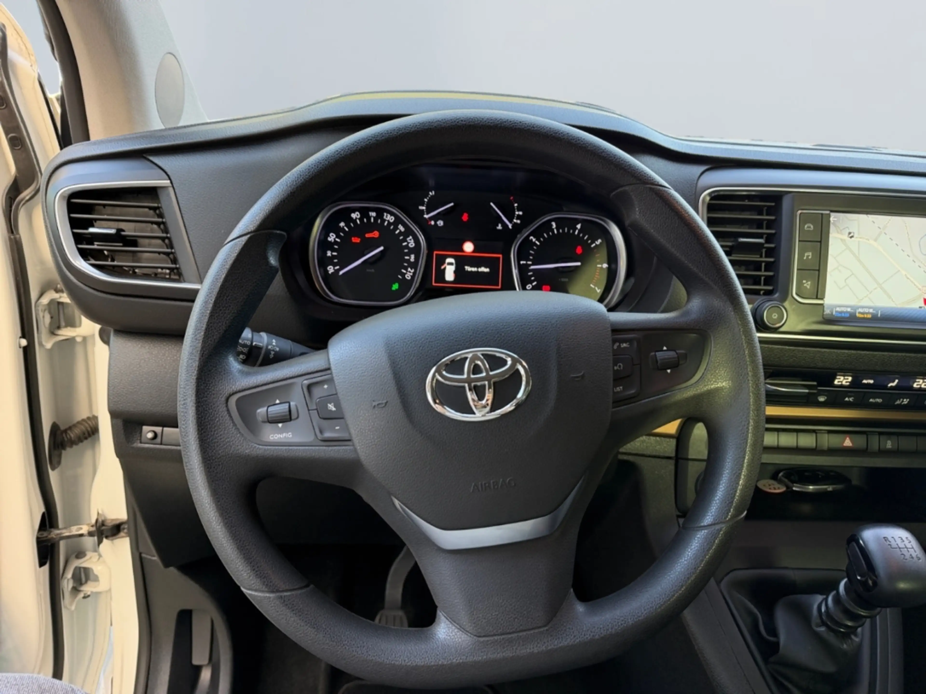 Toyota Proace Verso 2.0 D L1 Family Comfort *AHK*Pano* — photo 12