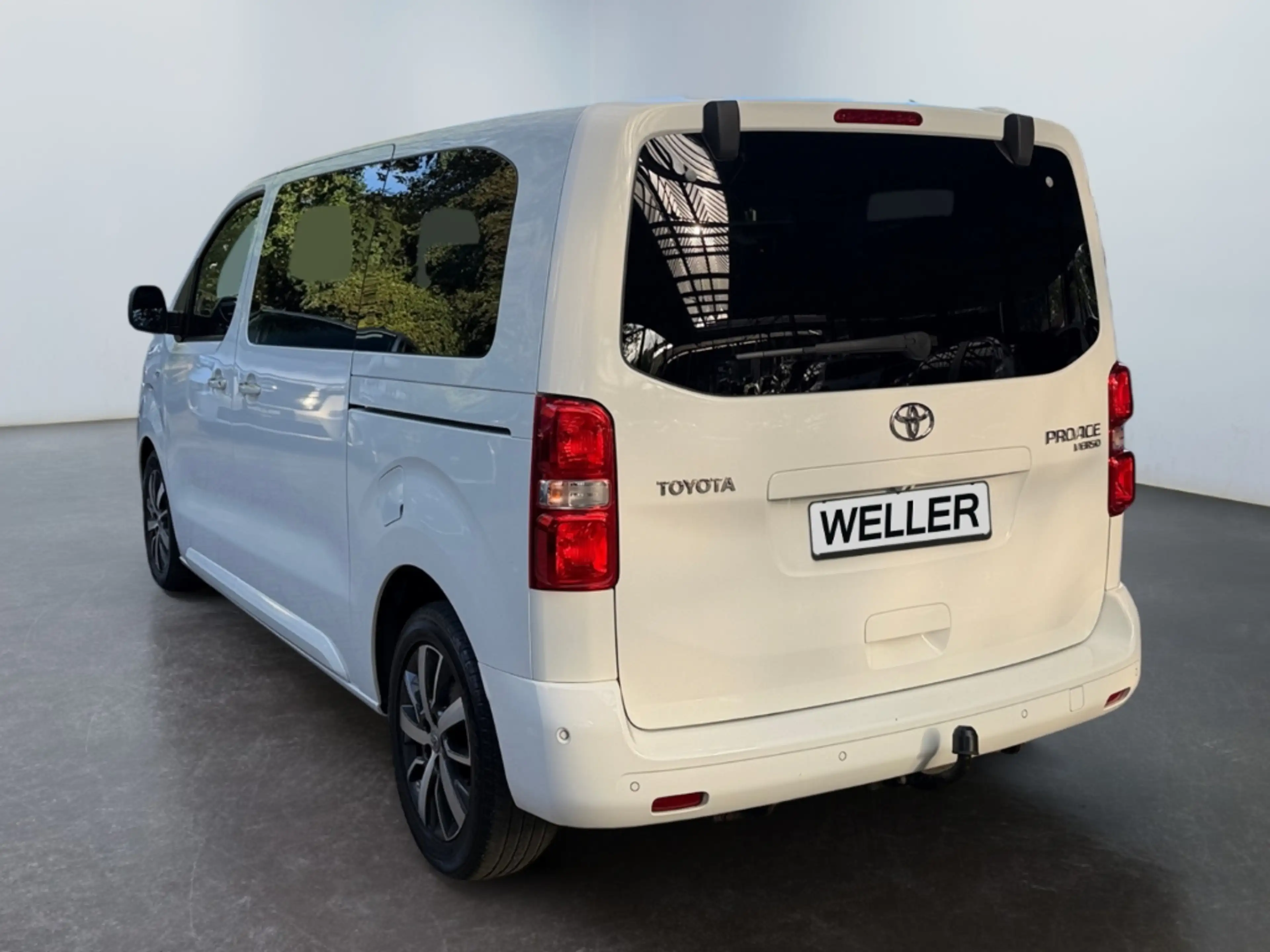 Toyota Proace Verso 2.0 D L1 Family Comfort *AHK*Pano* — photo 7