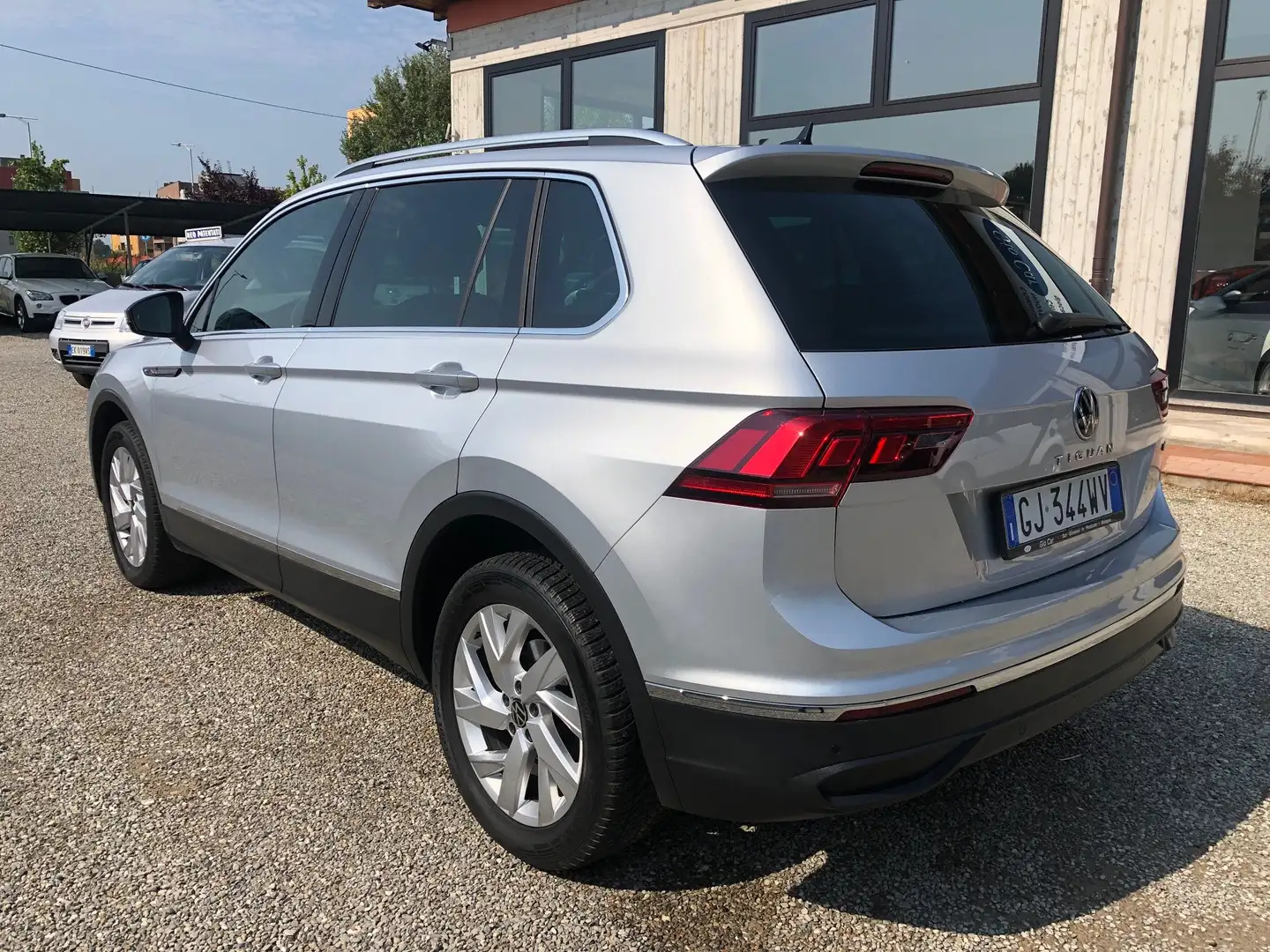 Volkswagen Tiguan 2.0 tdi Elegance 4motion 150cv dsg TAGLIANDI VW Silber - 2