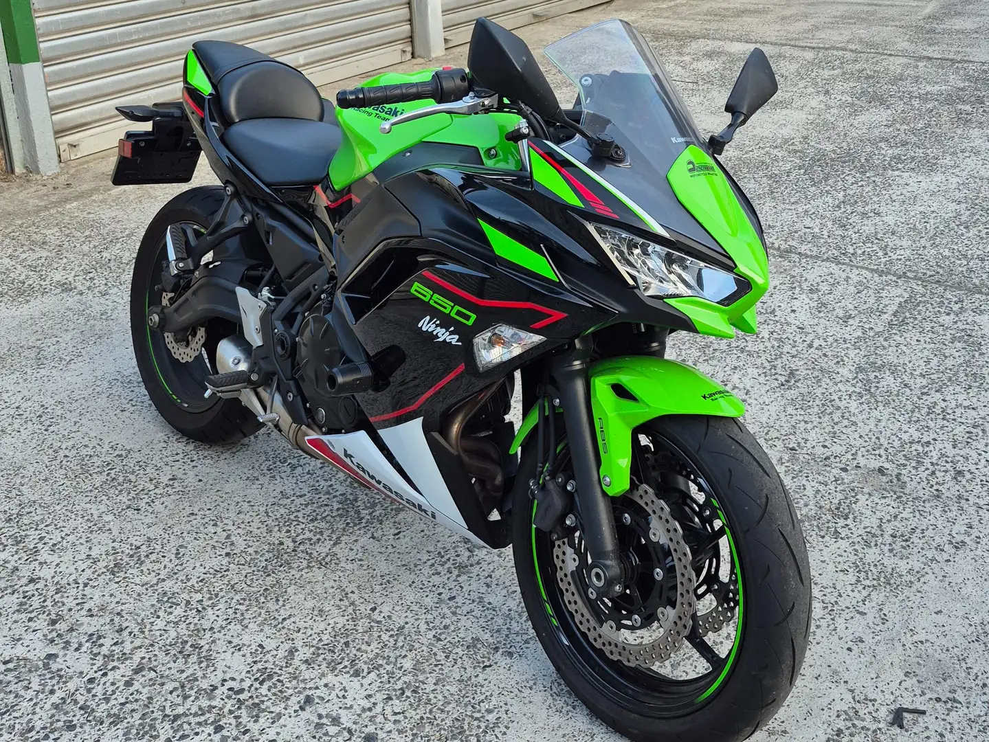 Kawasaki Ninja 650 - 1