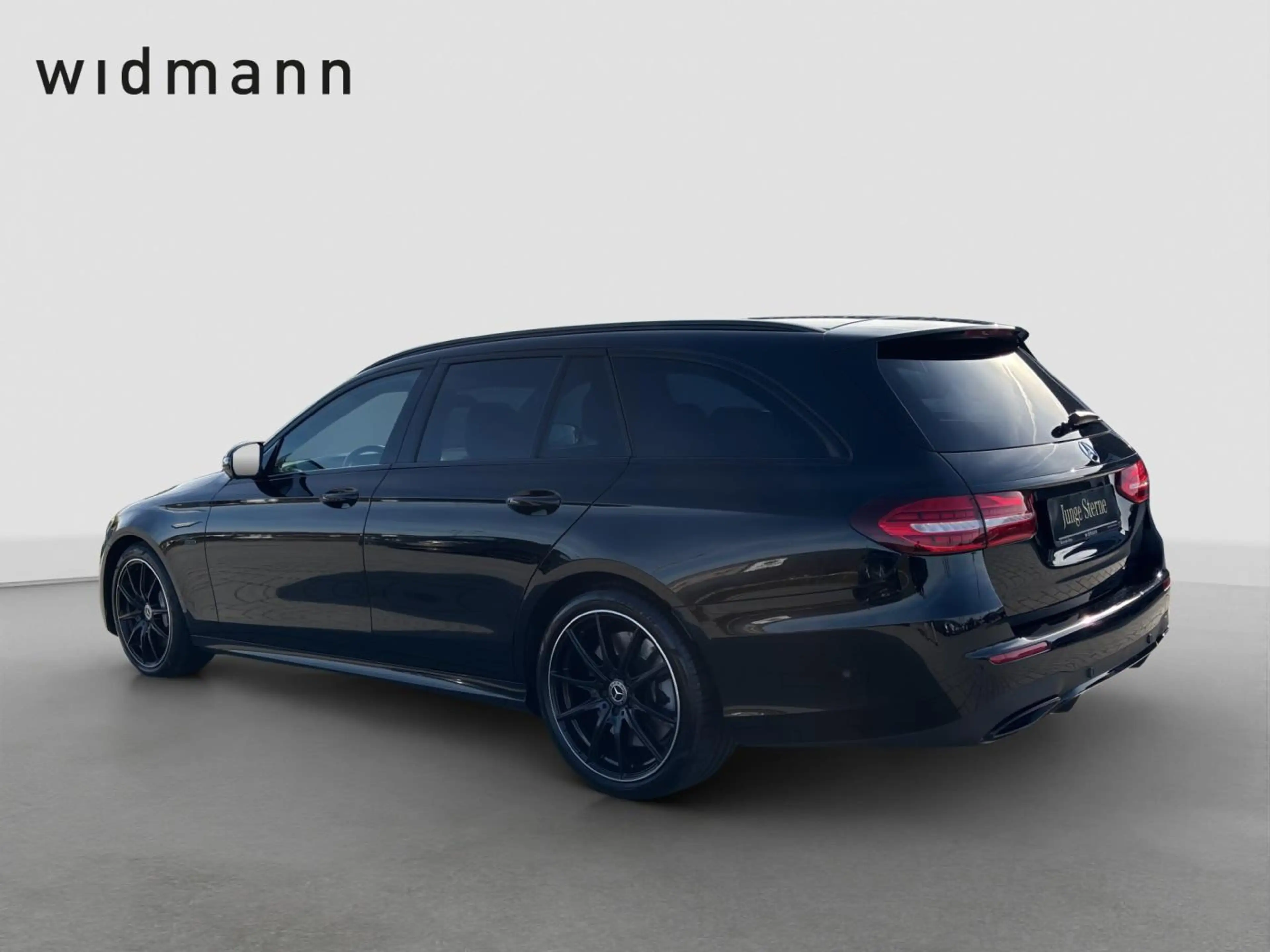Mercedes-Benz E 450 4M T AMG*Night*Multibeam*AHK*Airmatic*360° — photo 8