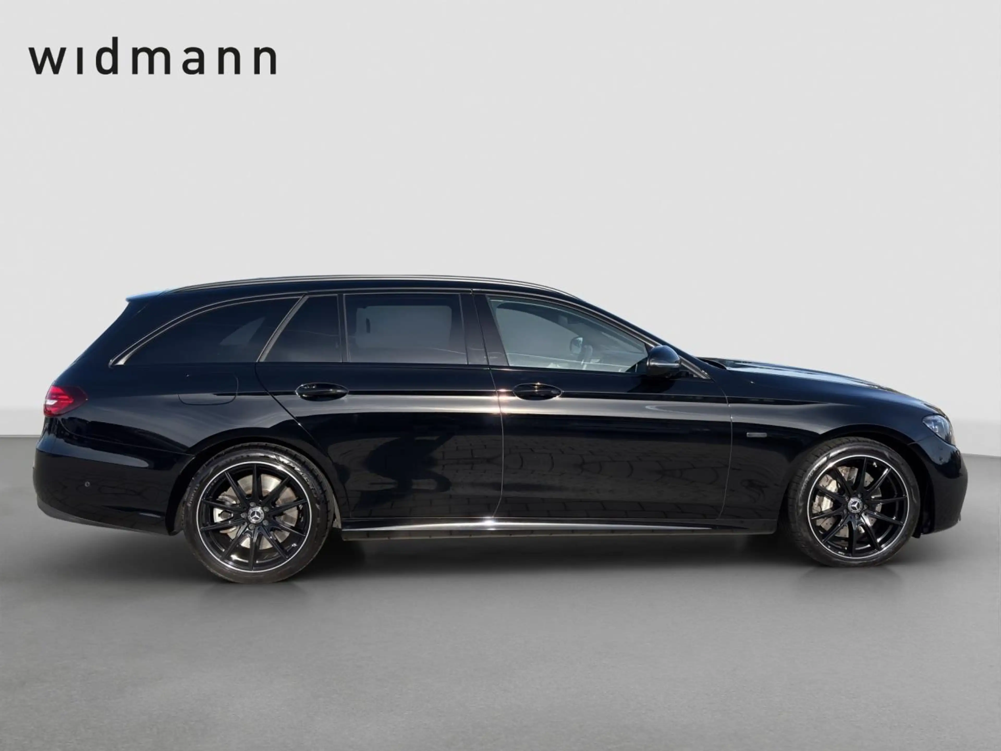 Mercedes-Benz E 450 4M T AMG*Night*Multibeam*AHK*Airmatic*360° — photo 6