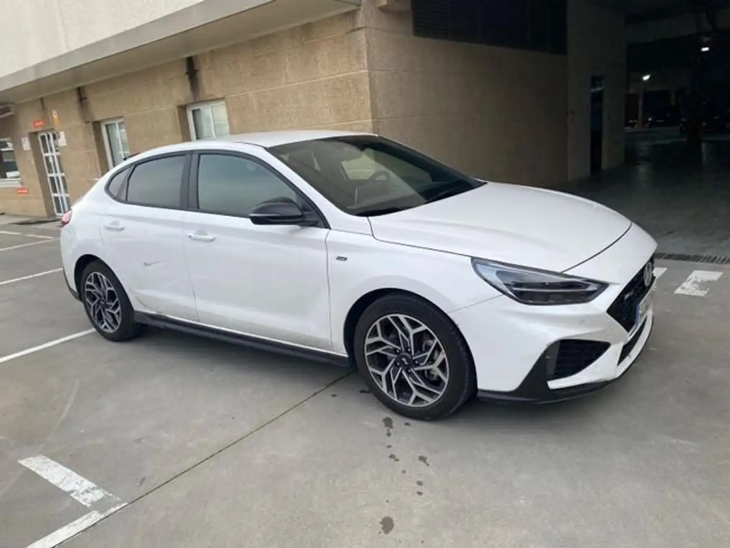 Hyundai i30 1.0 TGDI N Line SE Fastback Blanco - 2
